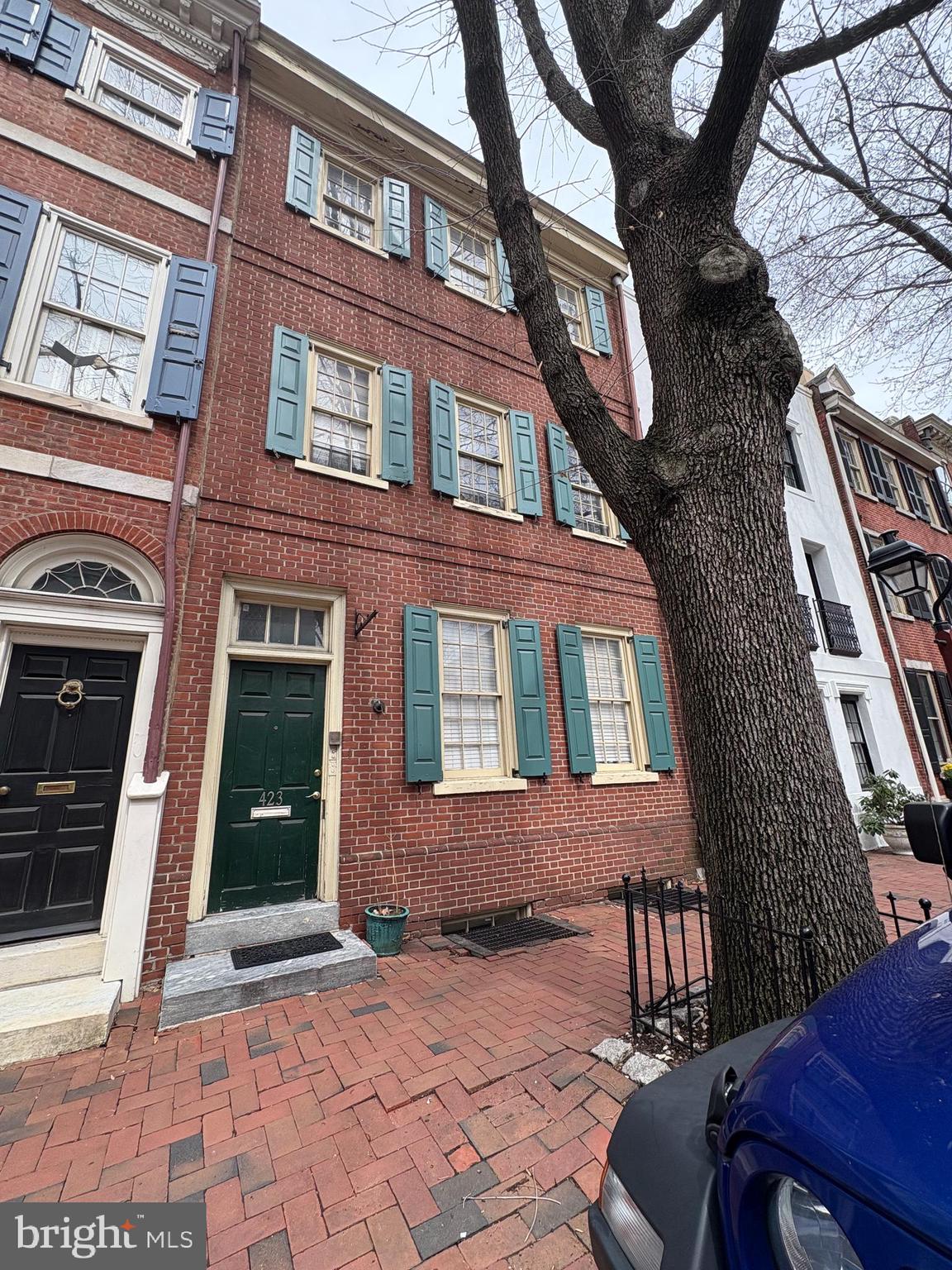 SOCIETY HILL - Residential Lease