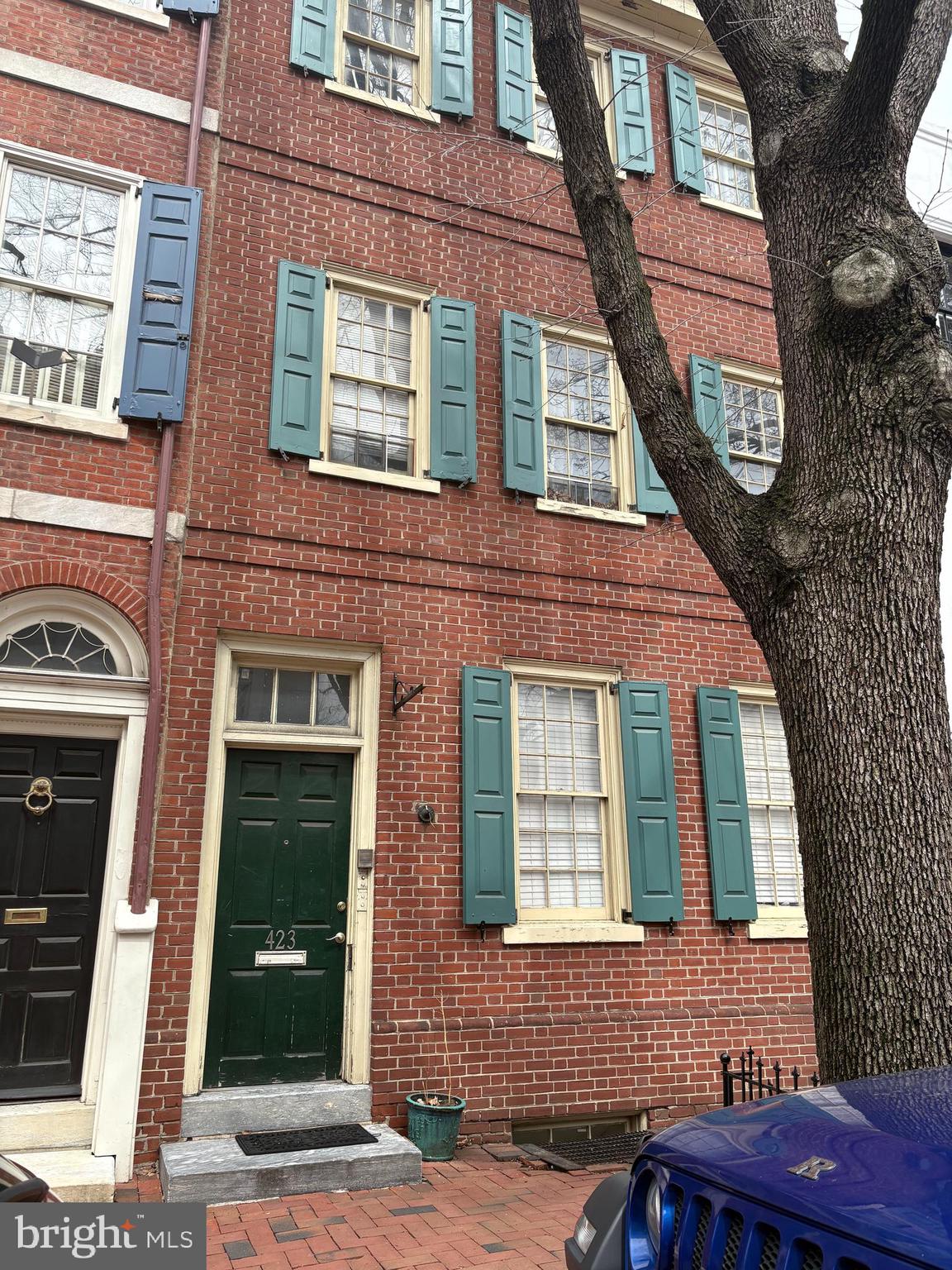 SOCIETY HILL - Residential Lease