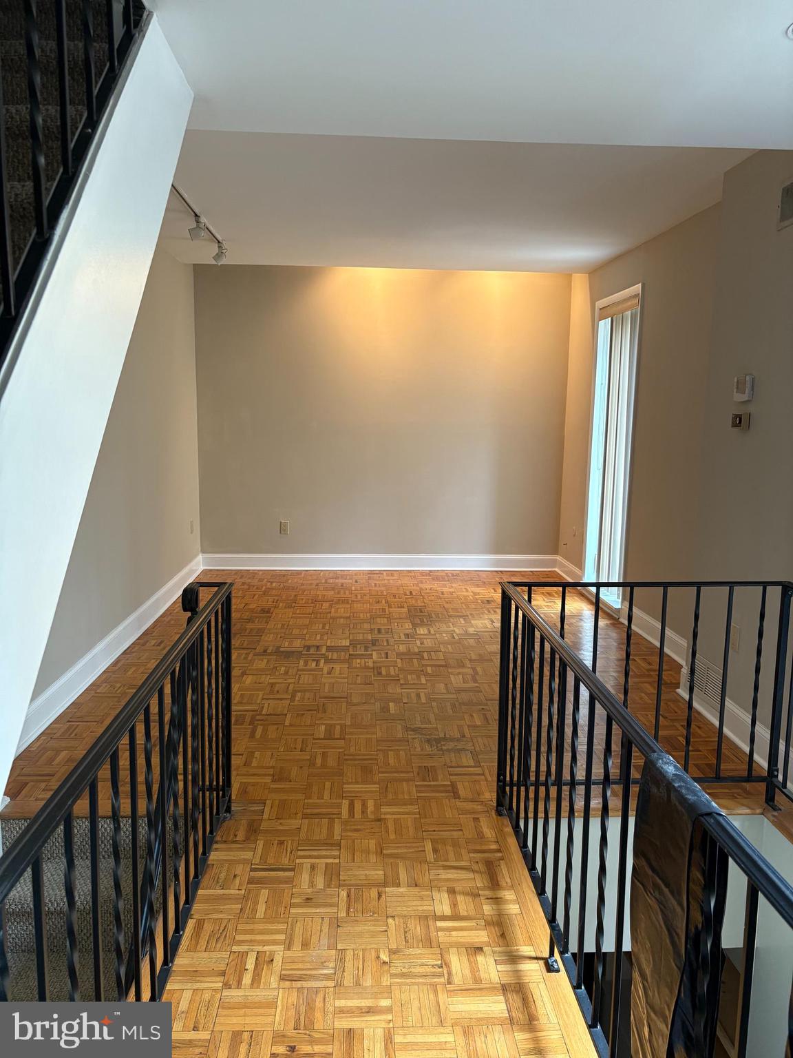 SOCIETY HILL - Residential Lease