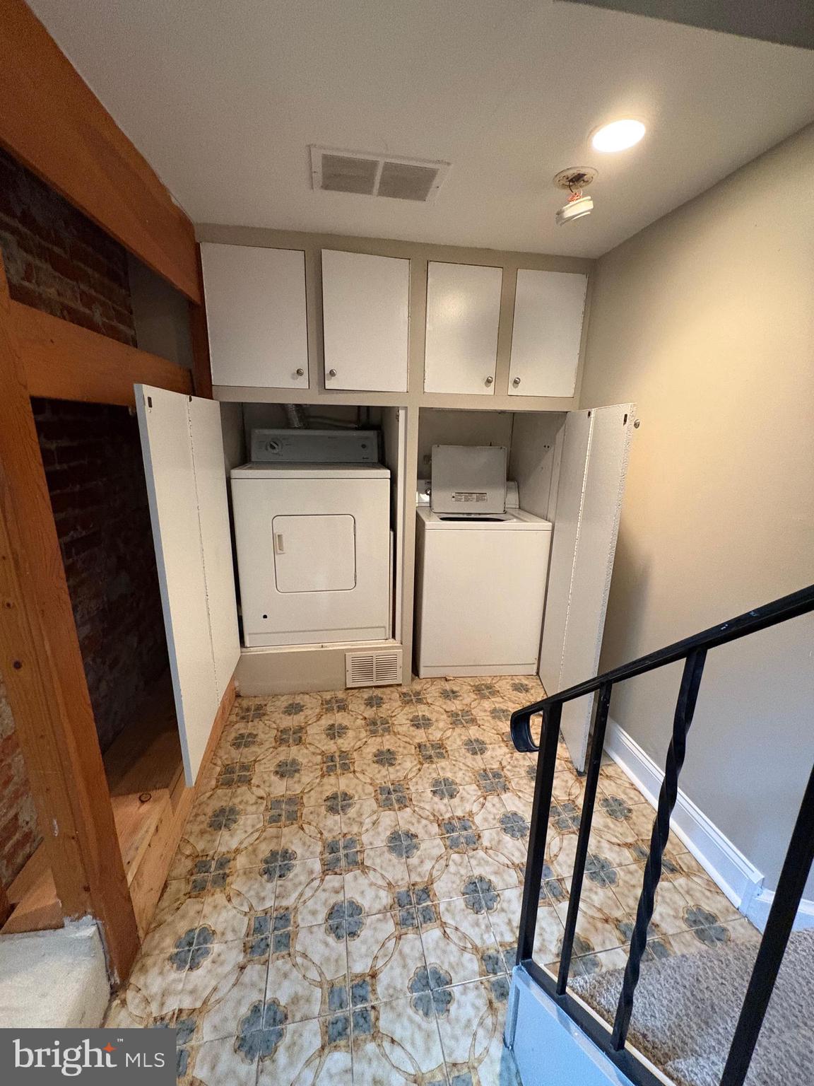 SOCIETY HILL - Residential Lease