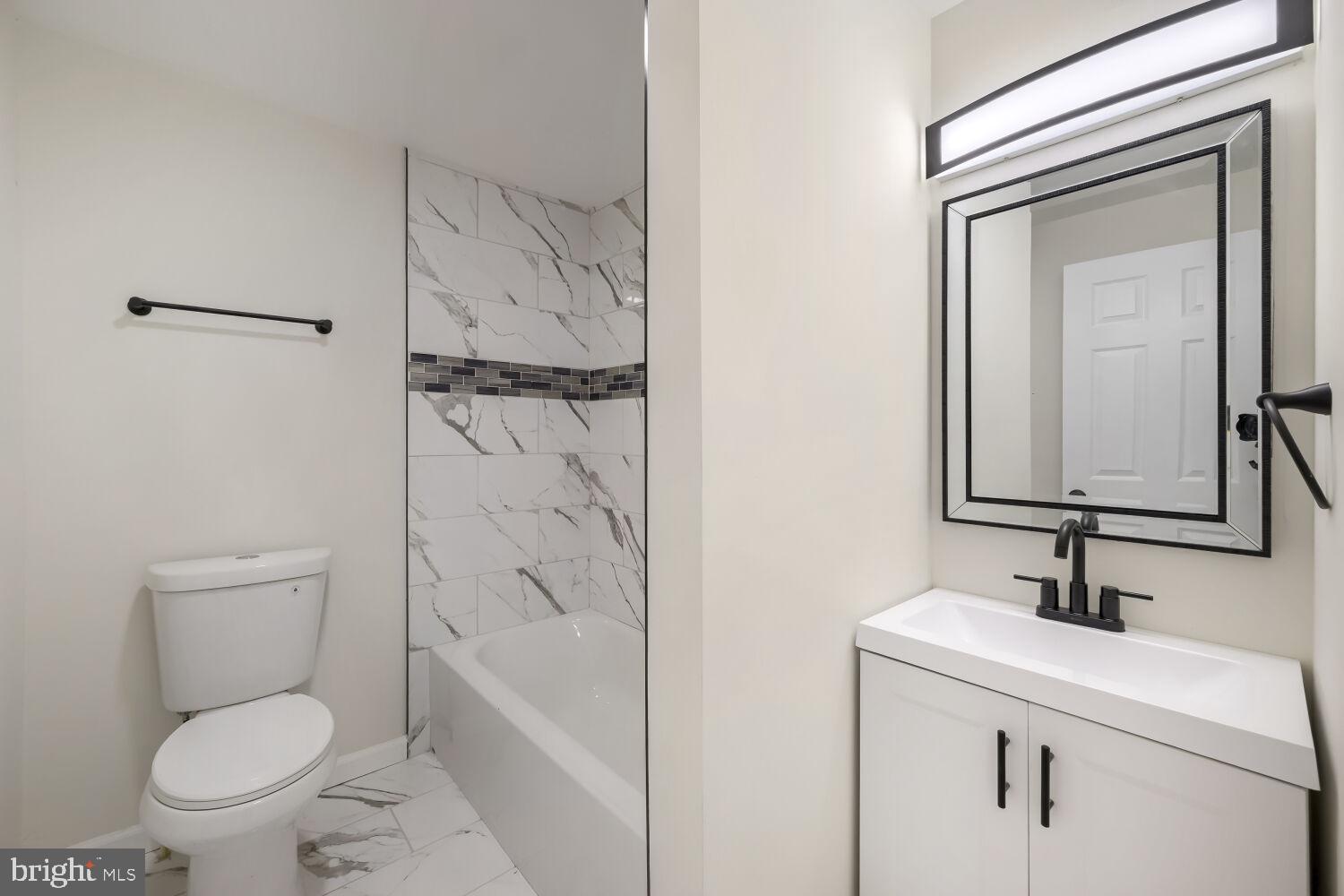 HIGHLANDTOWN - Residential