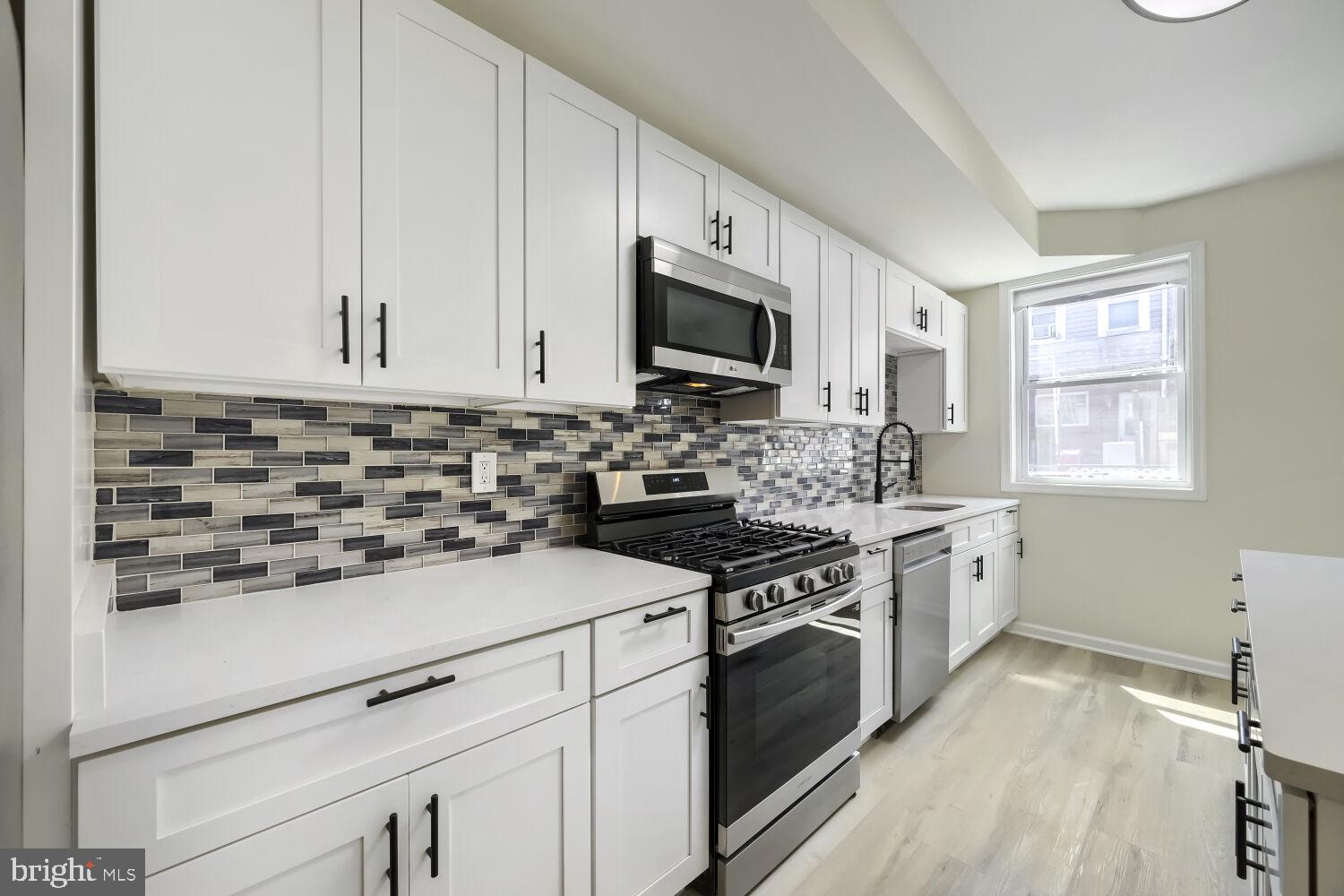 HIGHLANDTOWN - Residential