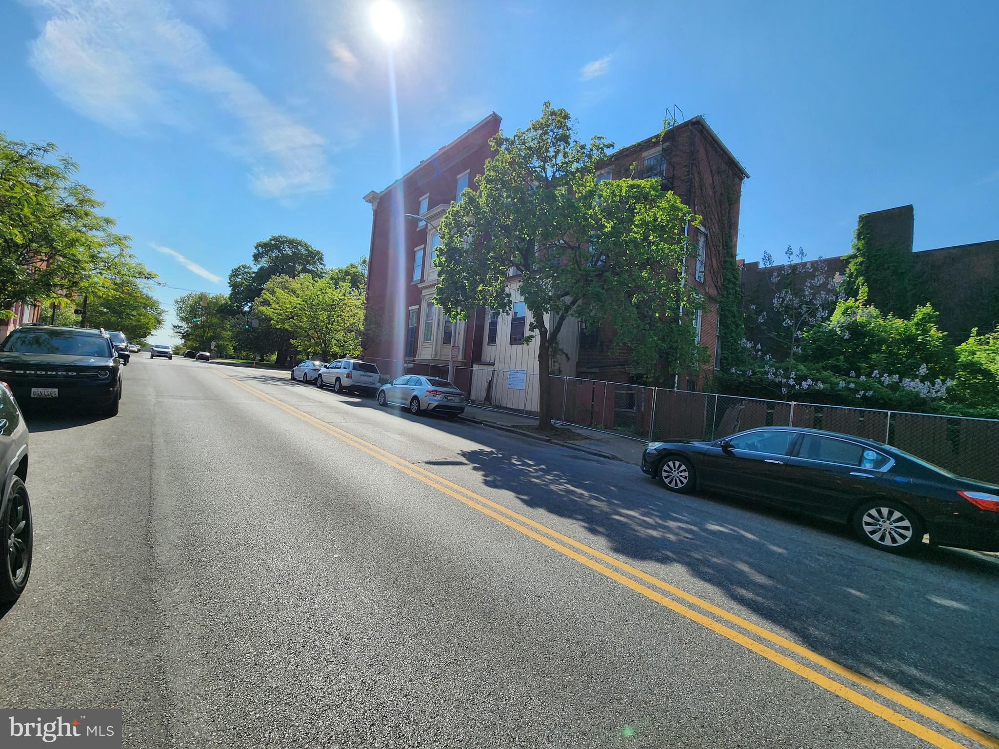 SANDTOWN-WINCHESTER - Residential