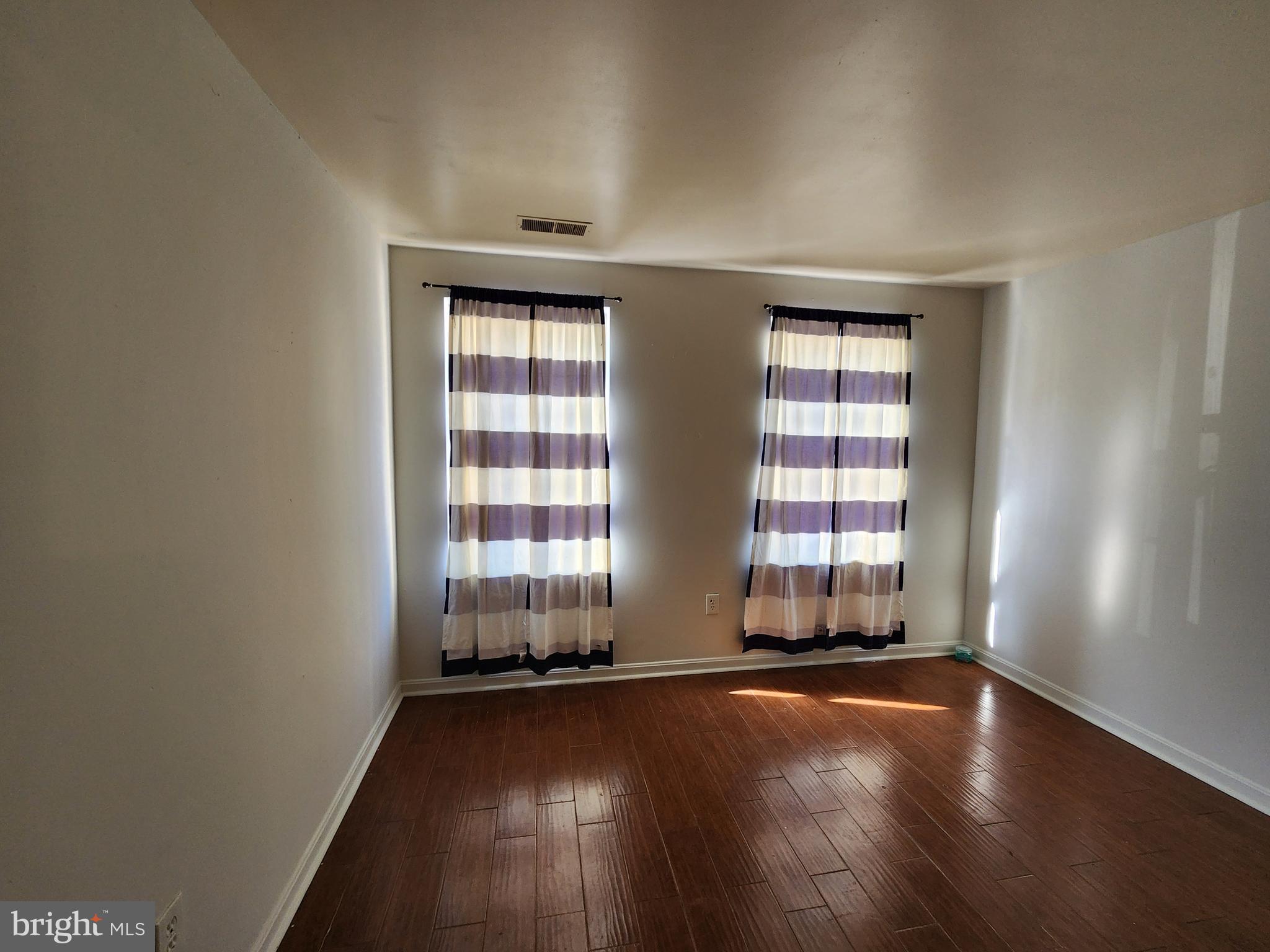 SANDTOWN-WINCHESTER - Residential