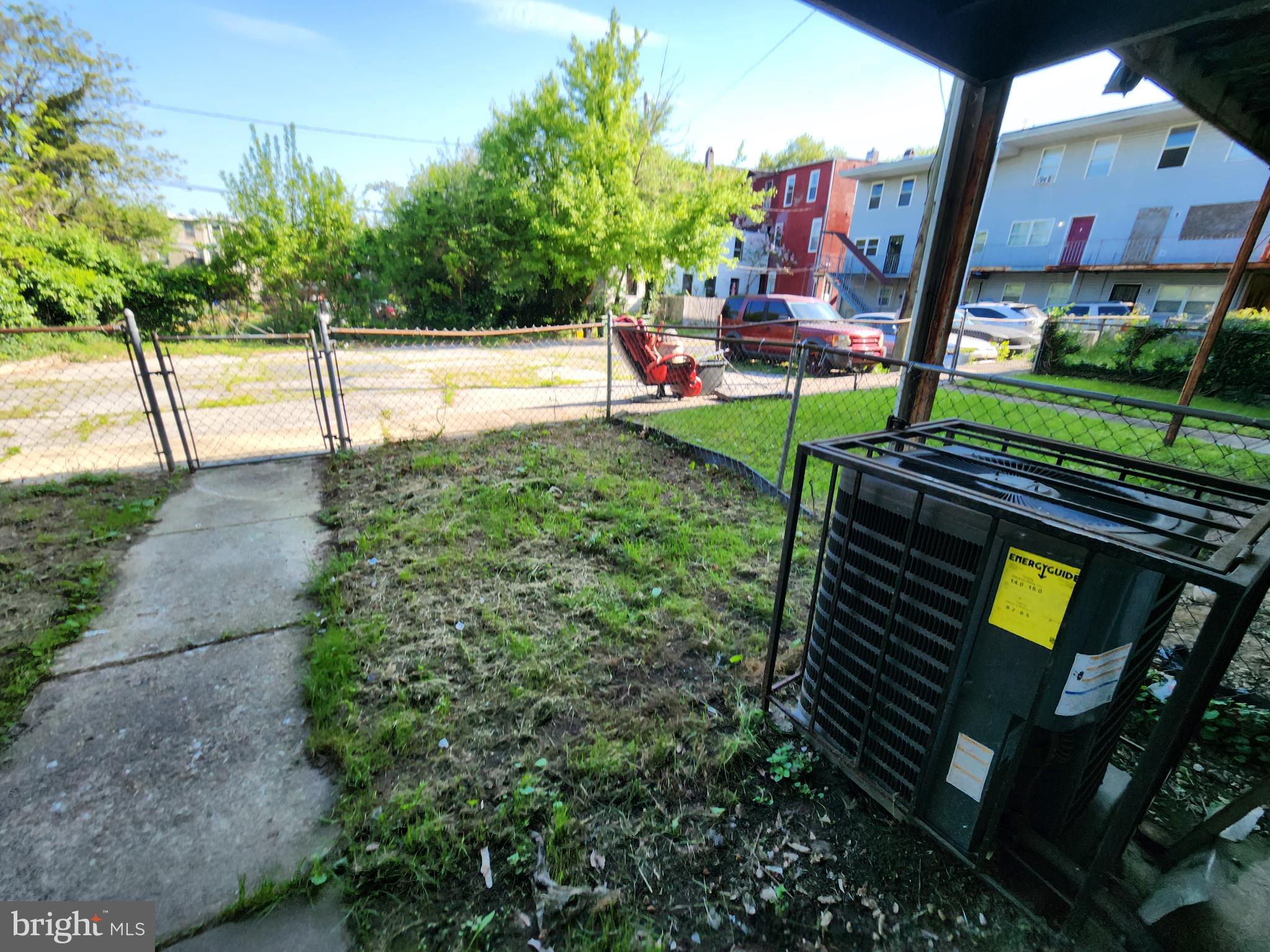 SANDTOWN-WINCHESTER - Residential