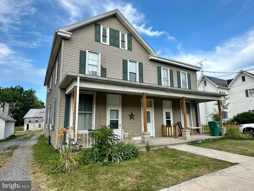Second floor one bedroom apartment located in Lemasters, PA.  Refrigerator and Stove/Oven provided. One   off street parking space. Close access to Route 30 and  Route 16. Landlord pays water, sewer and trash. Tenant is responsible for electric and cable. No laundry hook up. No smoking. No pets. Landlord requires good credit and sufficient income to cover expenses.