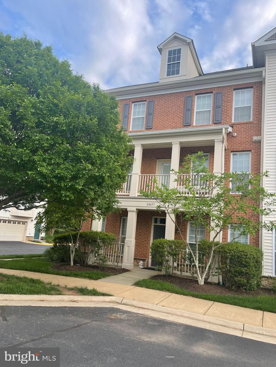 Fabulous End Unit Townhouse w/ 3 Bedrooms, 2 Lofts, & 2.5 Baths.  The Main Level  features elegant Crown Molding and  Columns,  a Formal Dining Room,  a Family Room with a Gas Fireplace, a gourmet Kitchen and a 1 Car Garage. The 2nd Level is made of a Primary Bedroom with a spacious sitting room and Private Balcony,  WI Closet, a large Primary Bath and a Loft.  the 3rd Level has 2 Large Bedrooms, a Full Bath and a Loft.  The condo townhouse is part of the Stone Ridge Community and has access to all the amenities.