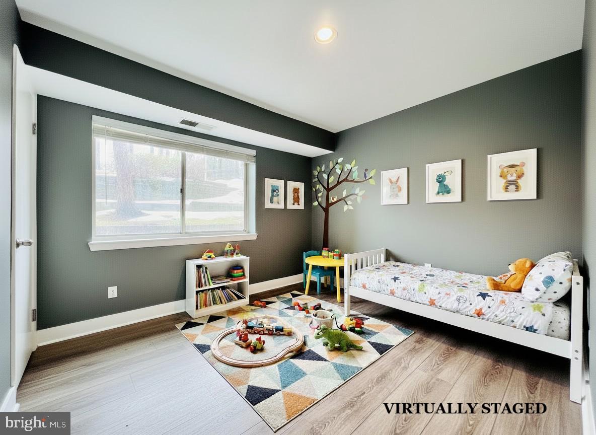 BETHESDA PARK - Residential