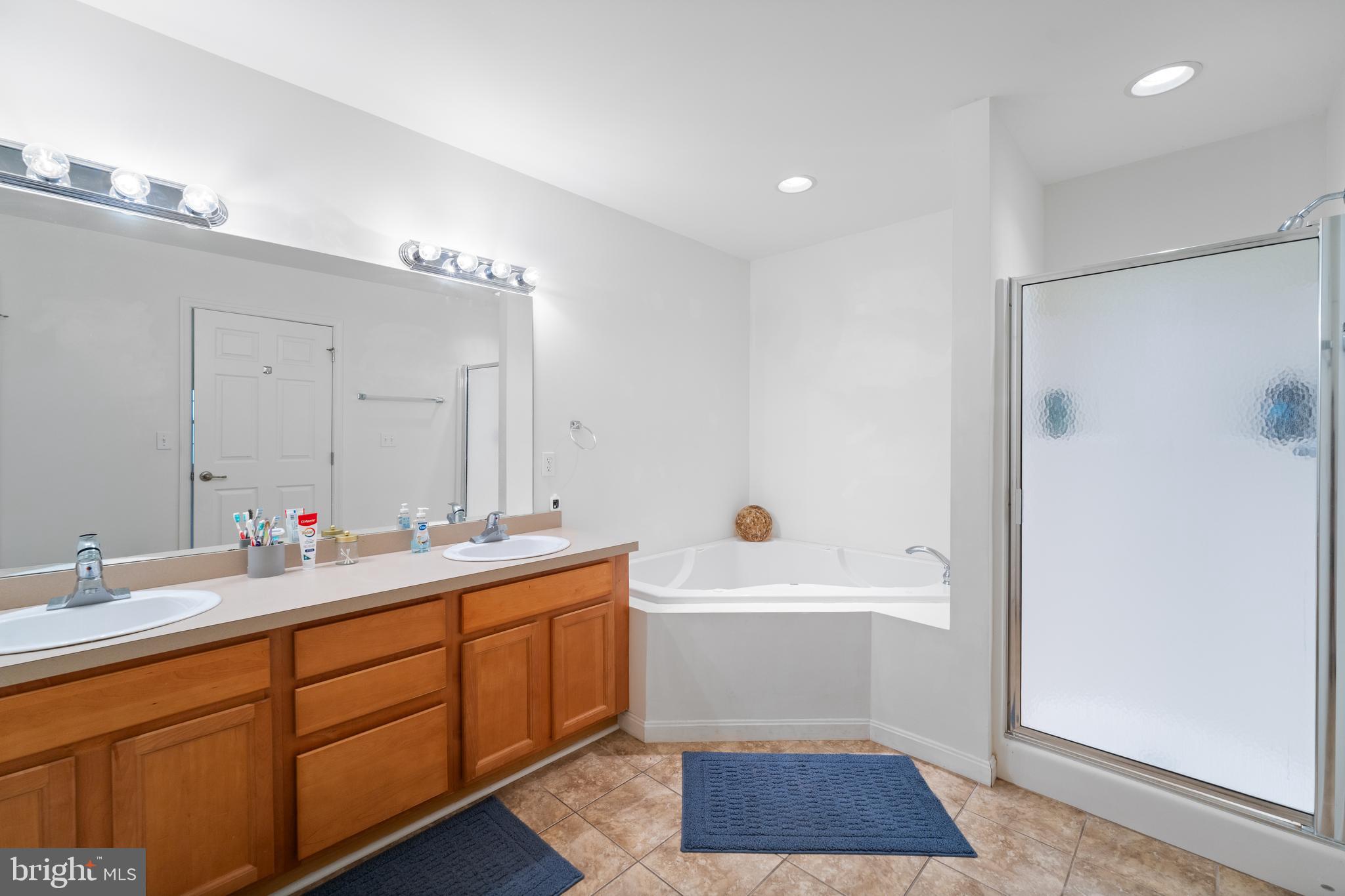MEADOWSGREEN - Residential