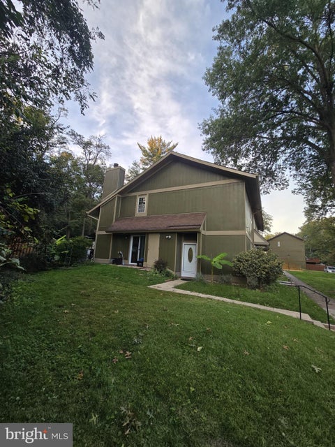 Photo of 9737 Ashbourn Drive, BURKE, VA 22015 (MLS # VAFX2343322)