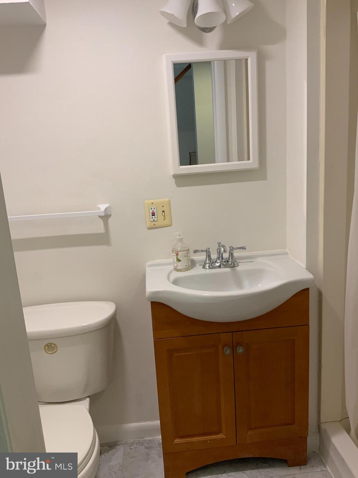 PARKWOOD - Residential Lease