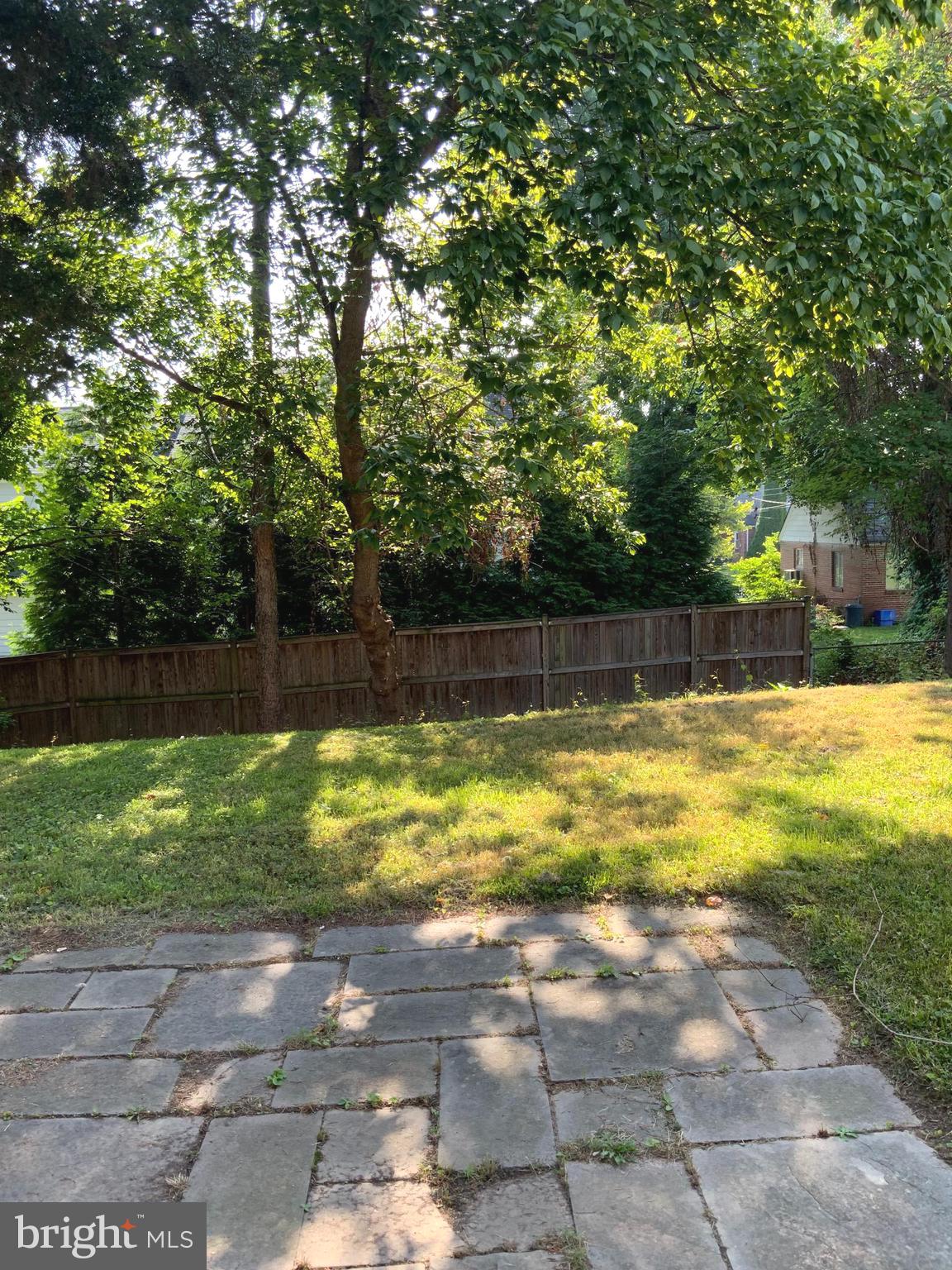 PARKWOOD - Residential Lease