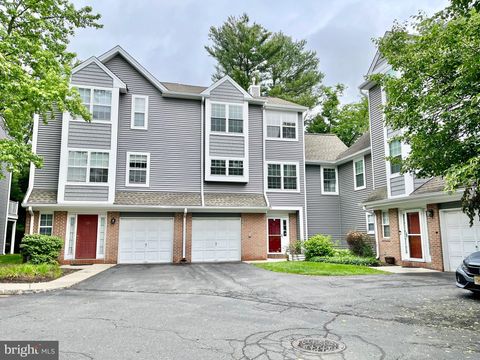 Condo For Sale - 22 Halstead Place<br/> PRINCETON, NJ 08540