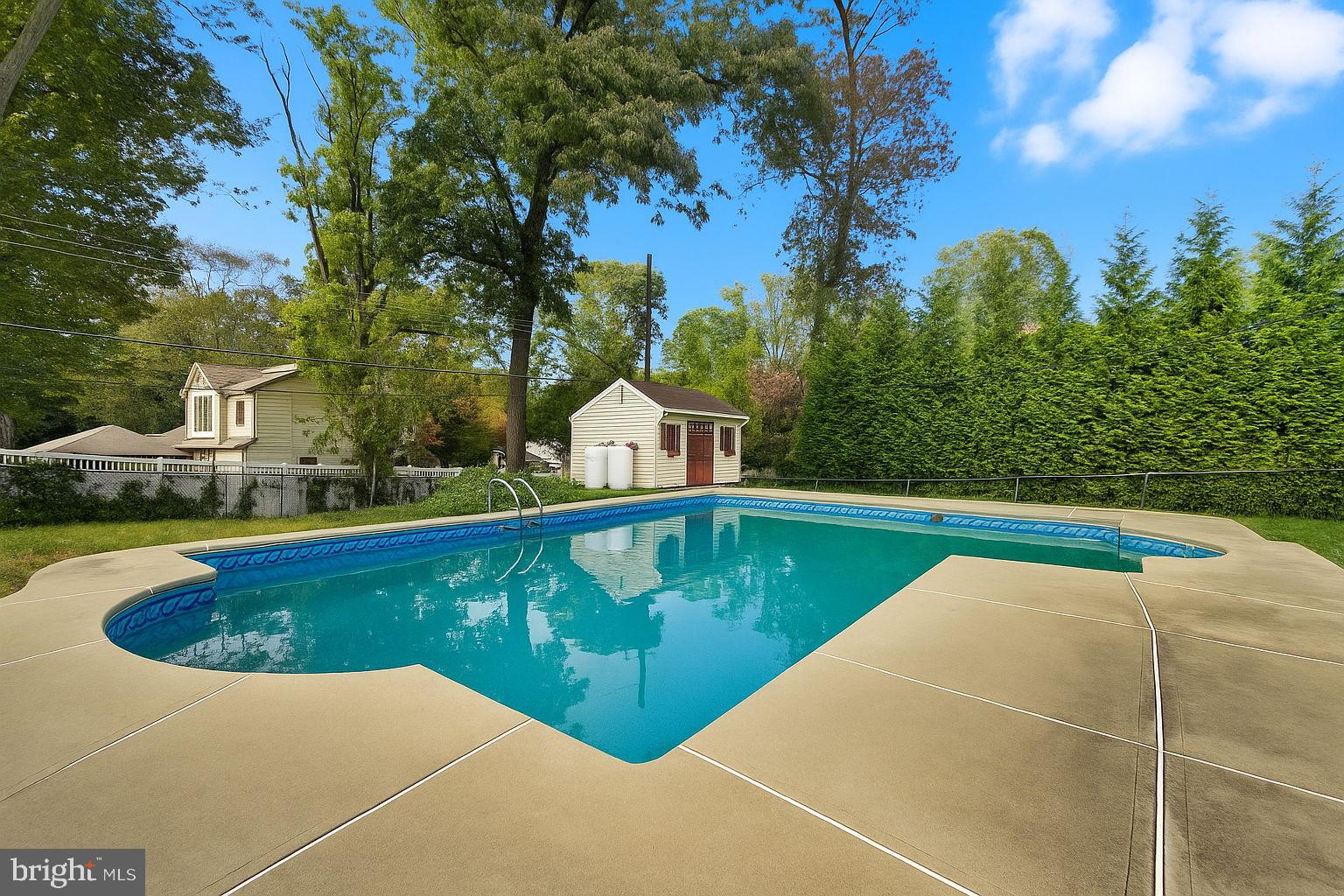 LANGHORNE TERRACE - Residential