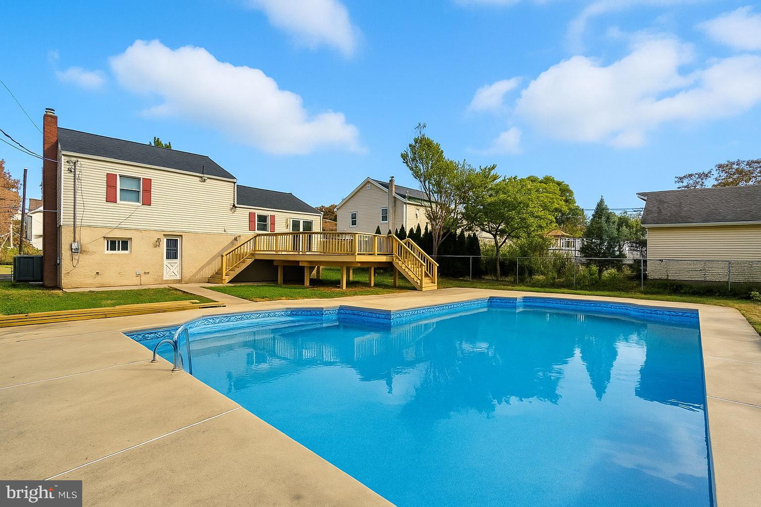 LANGHORNE TERRACE - Residential