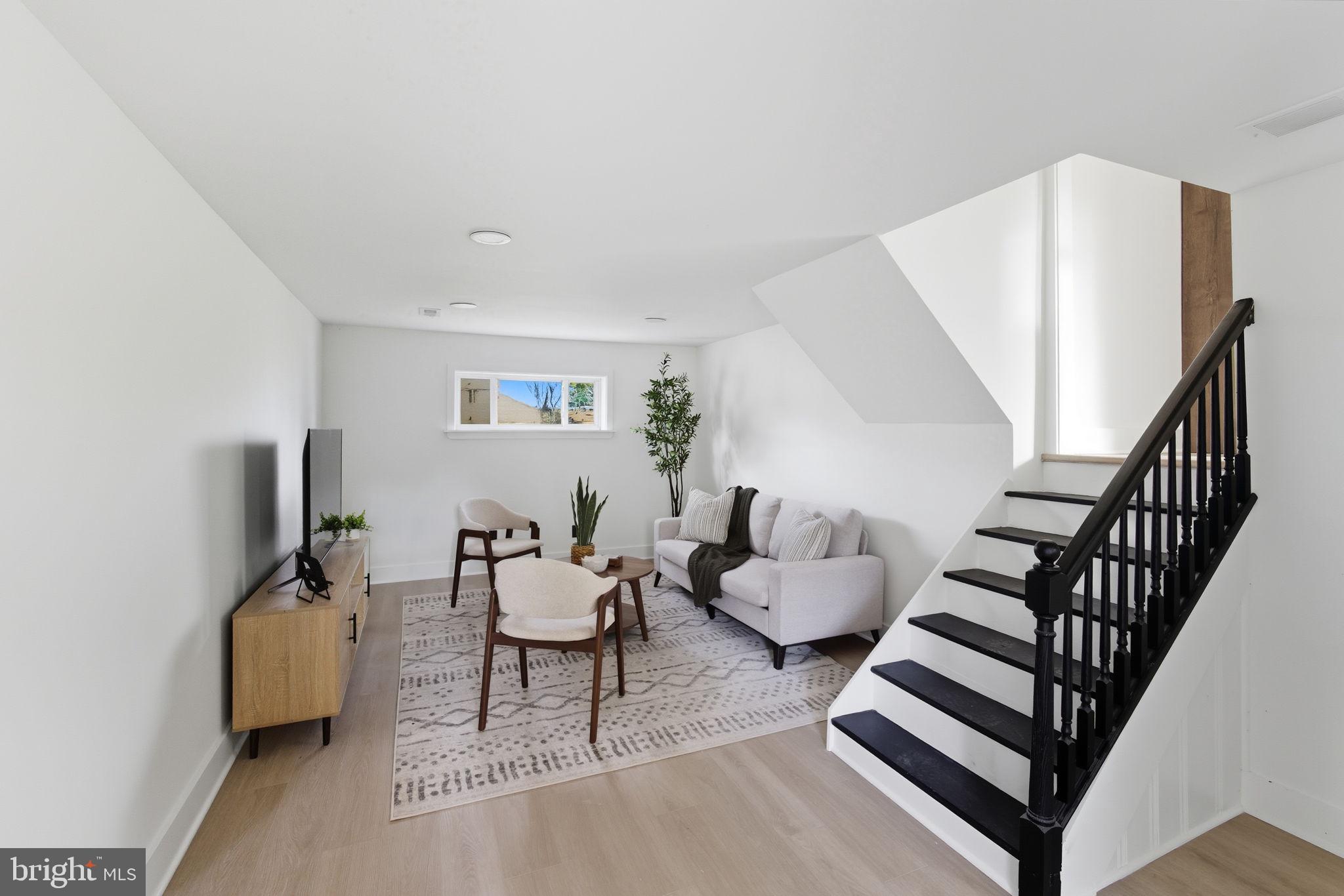 LANGHORNE TERRACE - Residential