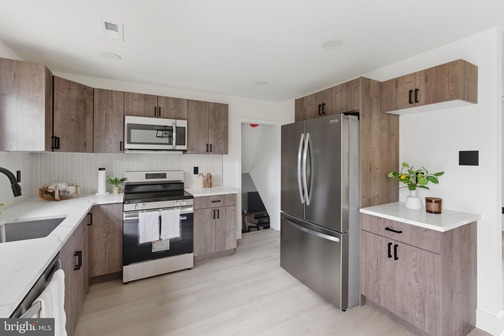 LANGHORNE TERRACE - Residential