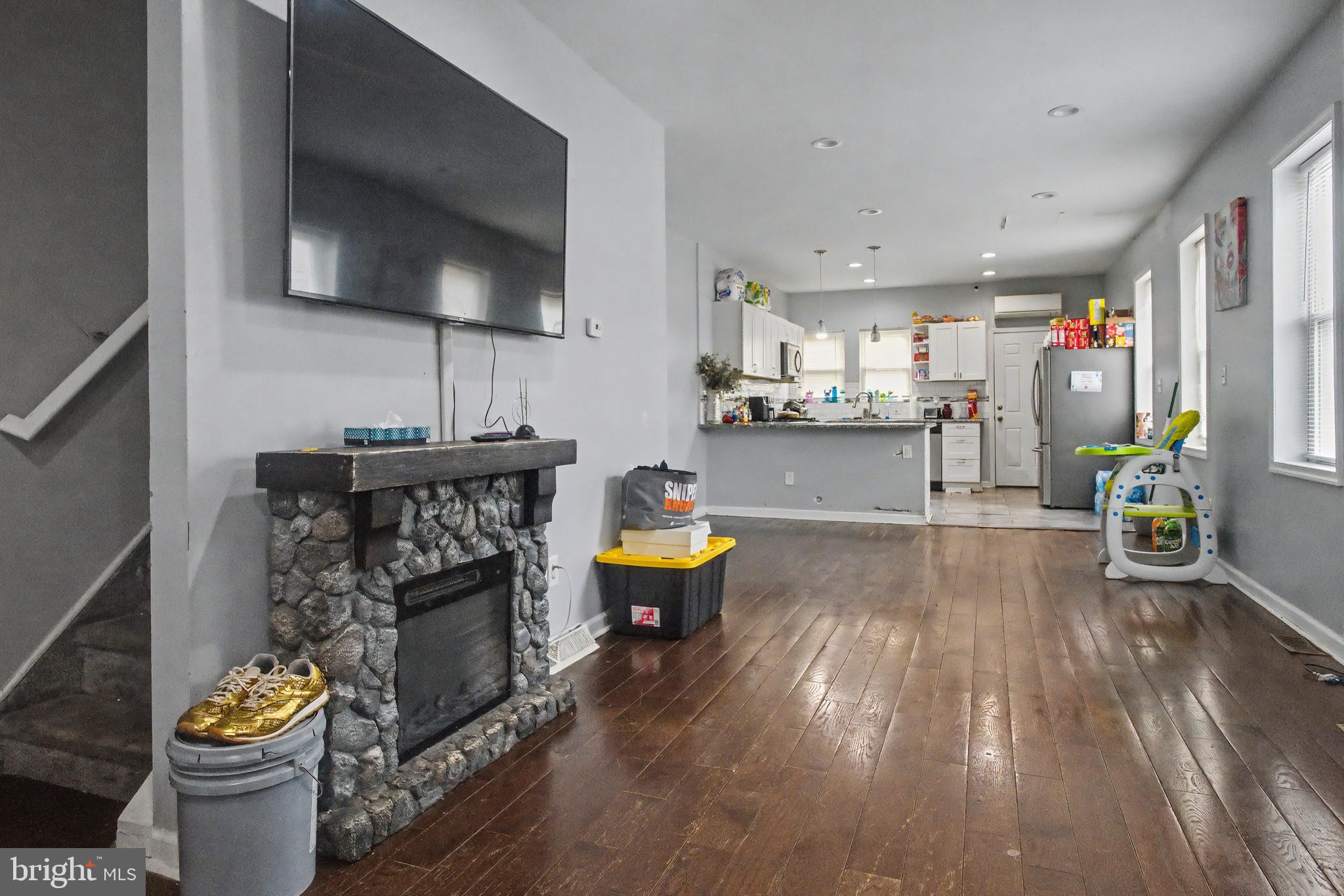 COBBS CREEK - Residential