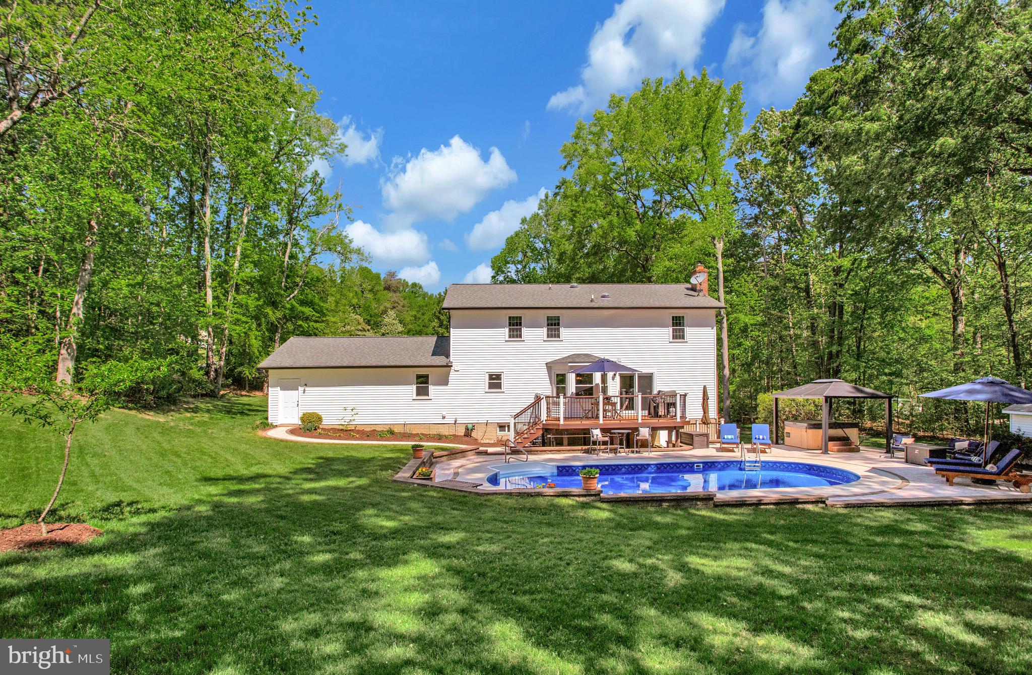 VALLEY LEE - Residential