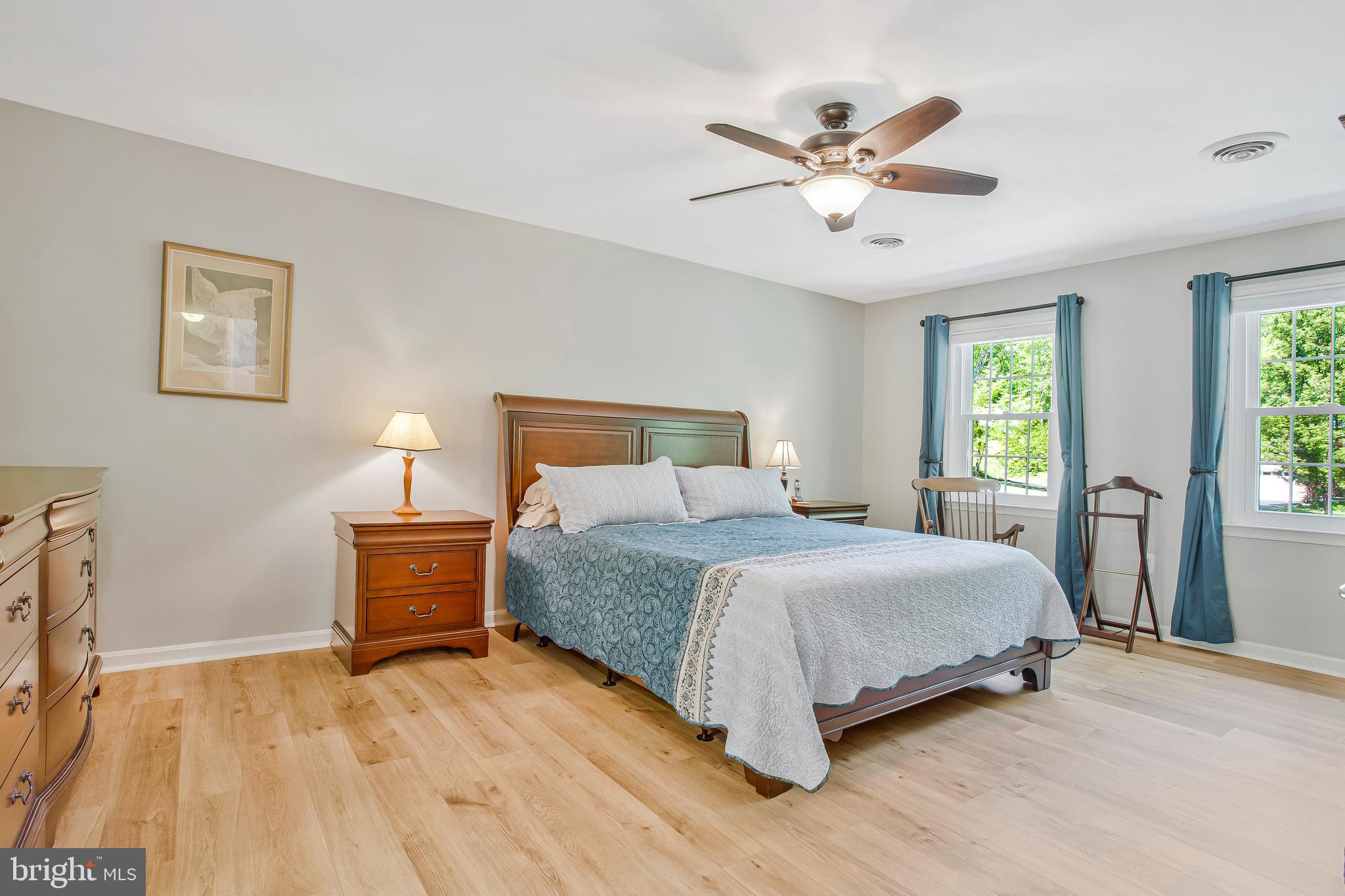 VALLEY LEE - Residential