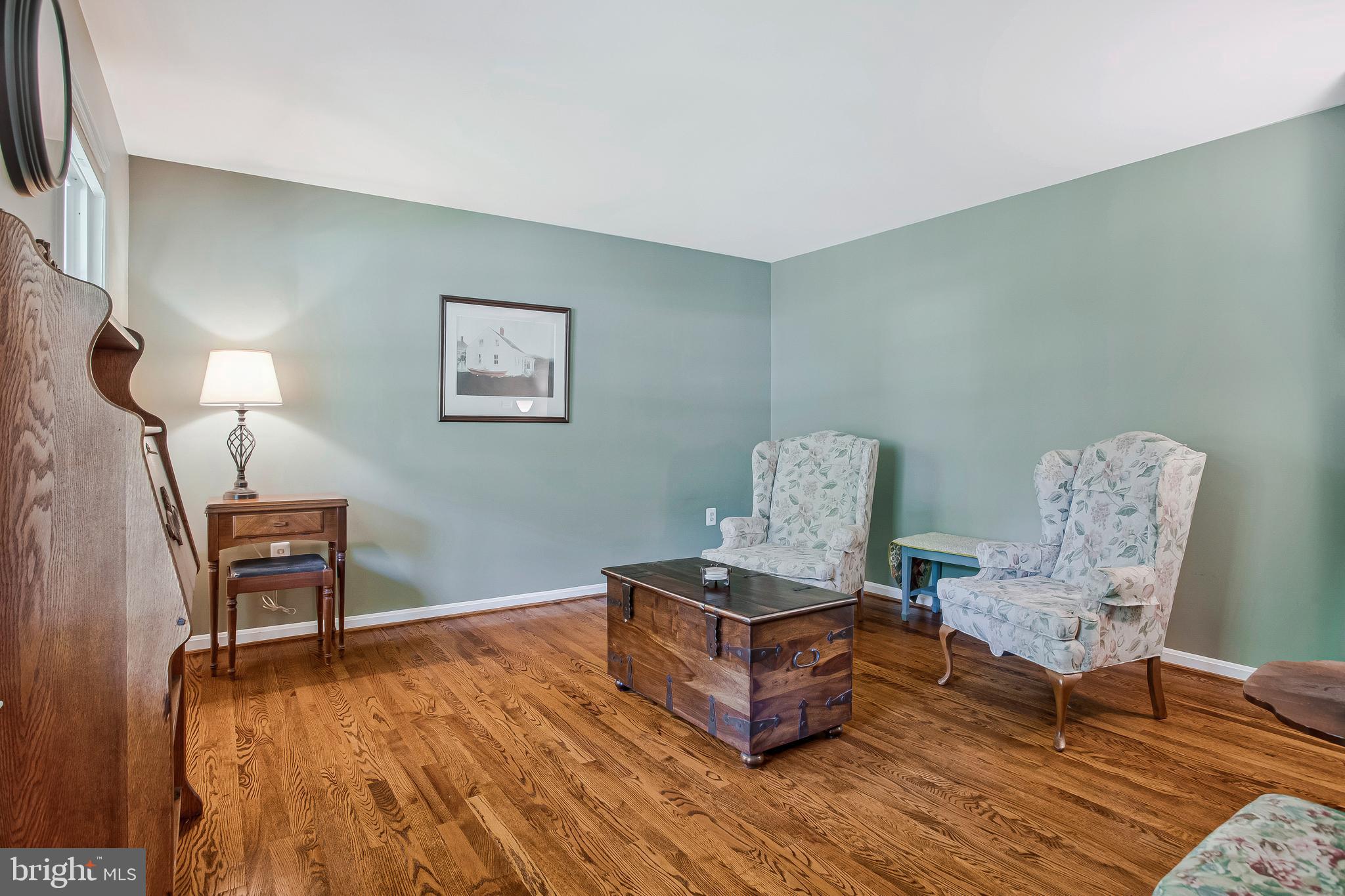 VALLEY LEE - Residential