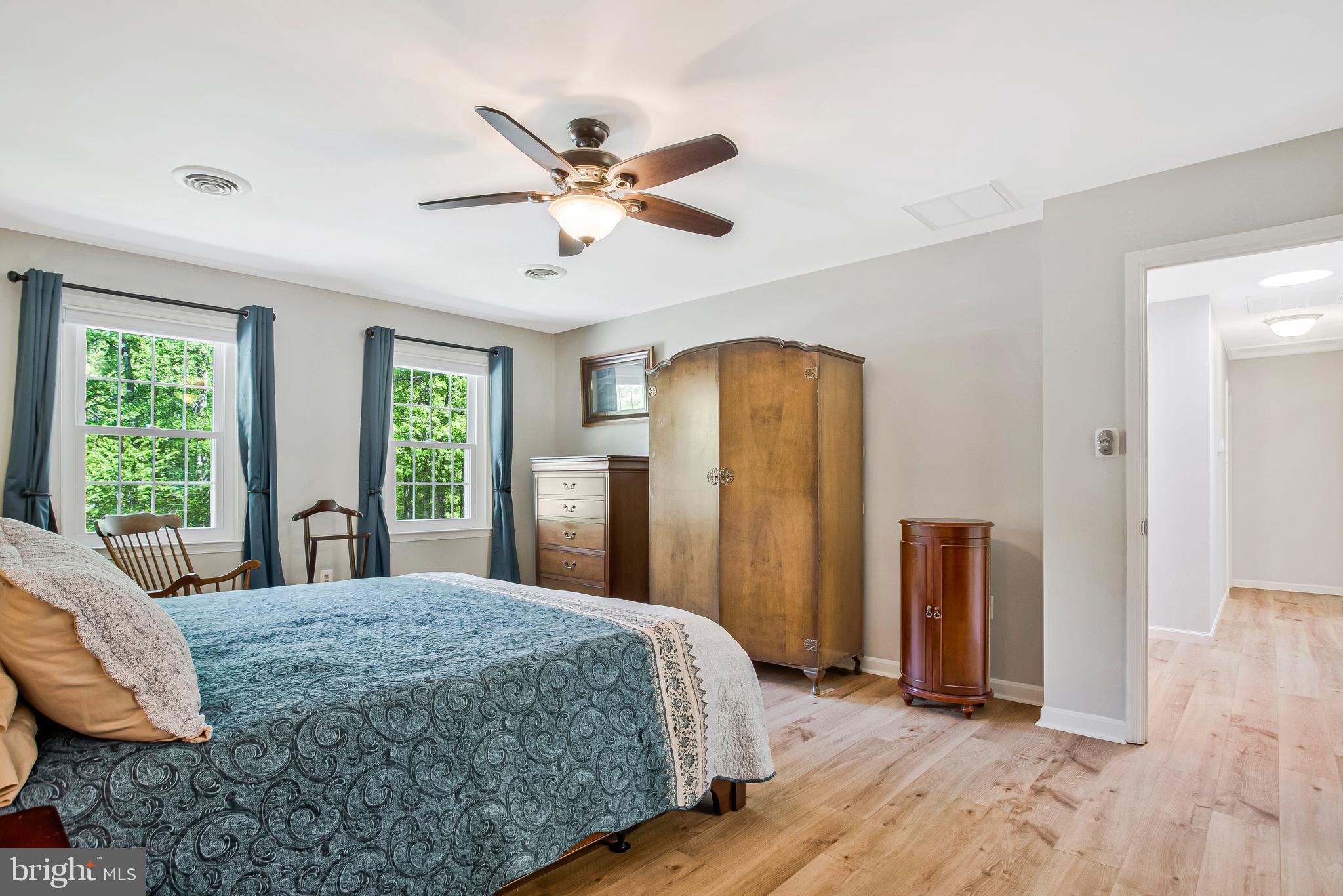 VALLEY LEE - Residential