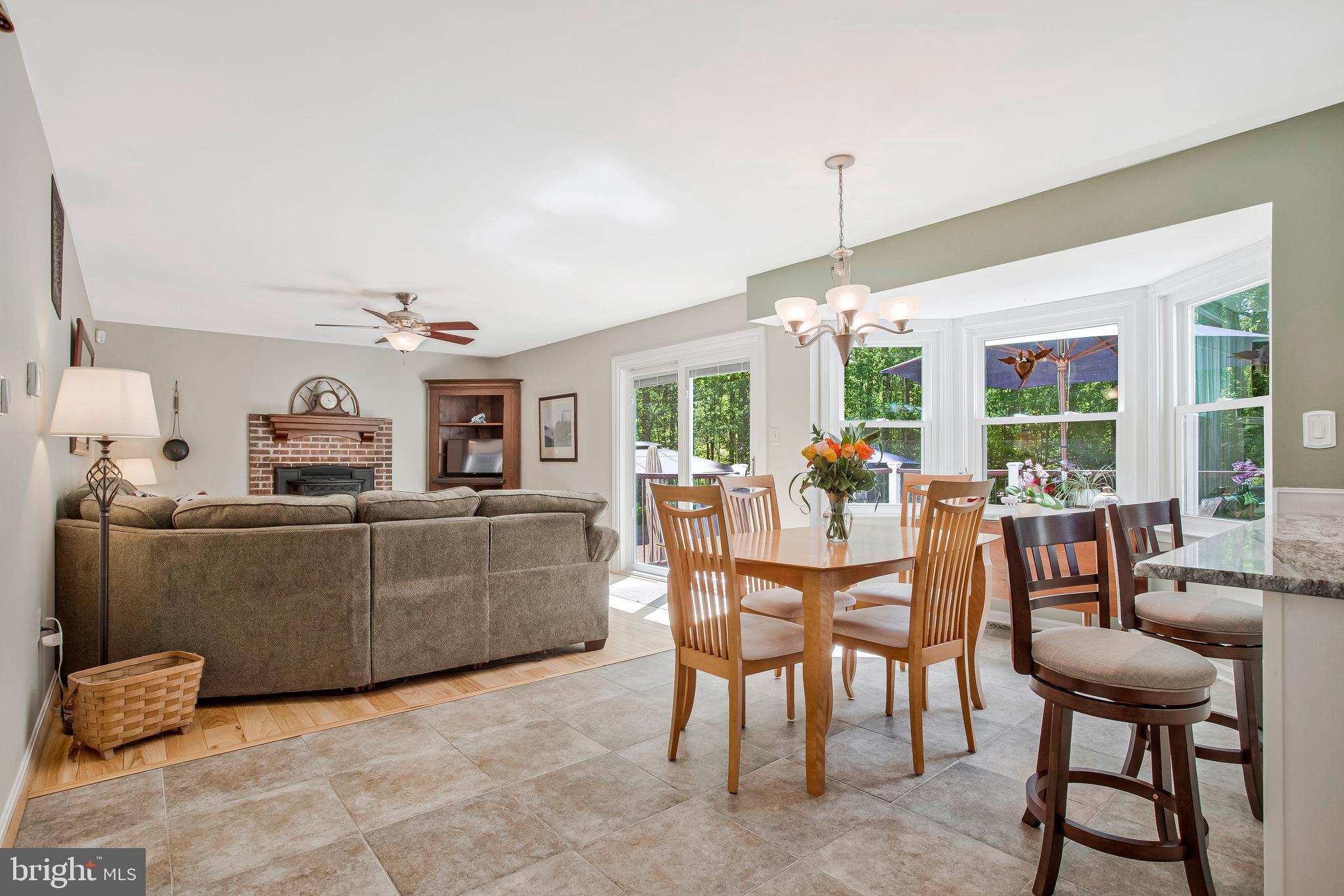 VALLEY LEE - Residential