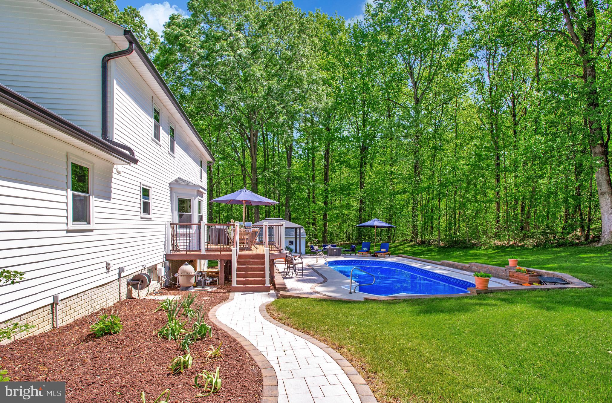 VALLEY LEE - Residential