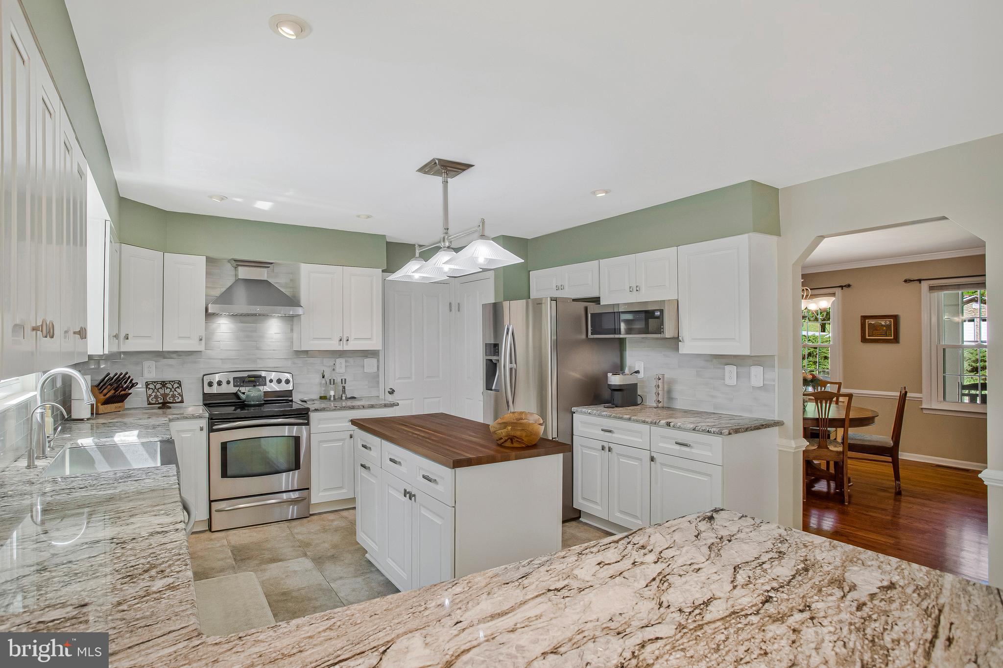 VALLEY LEE - Residential