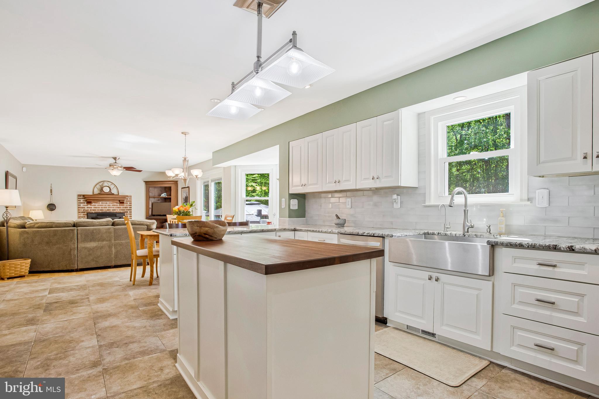 VALLEY LEE - Residential