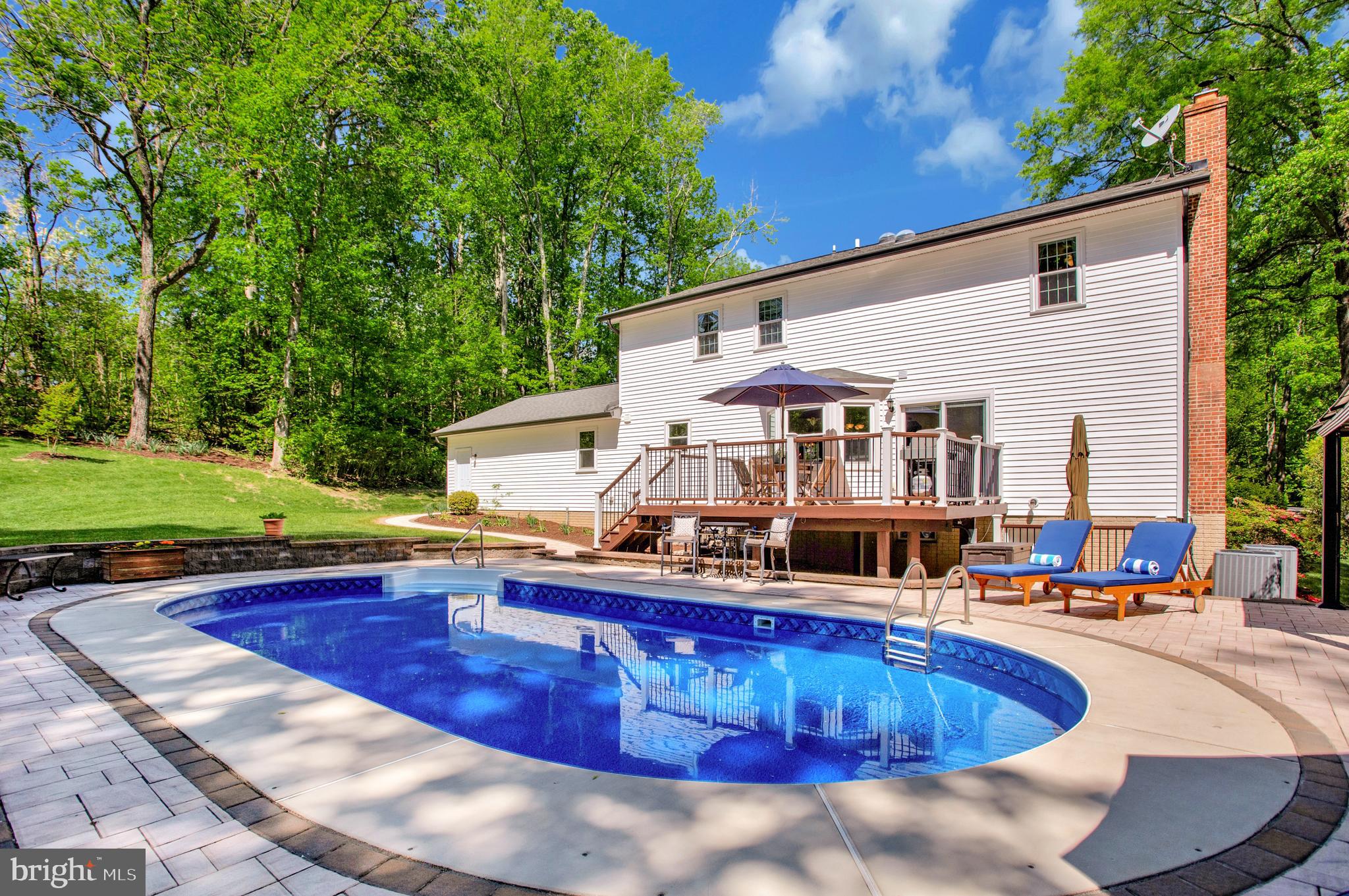 VALLEY LEE - Residential