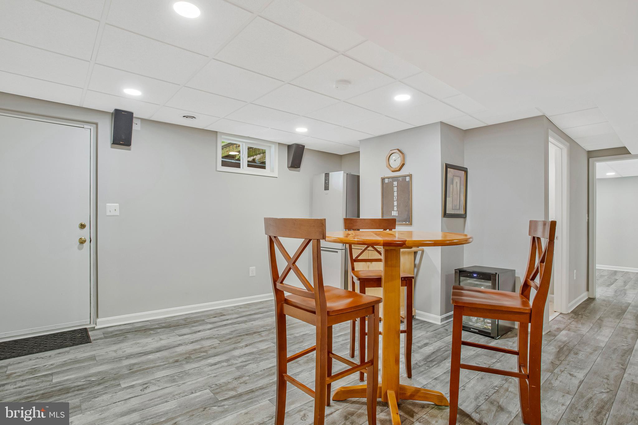 VALLEY LEE - Residential