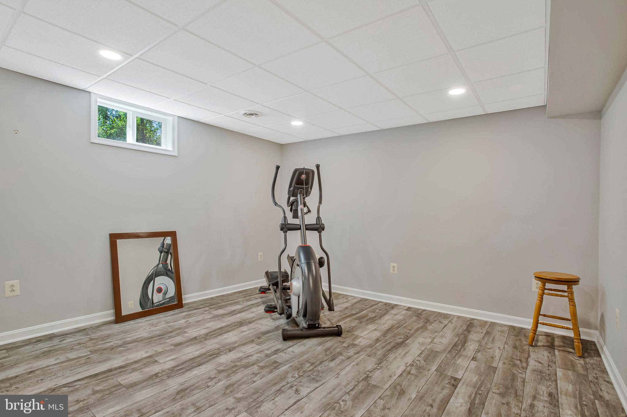 VALLEY LEE - Residential