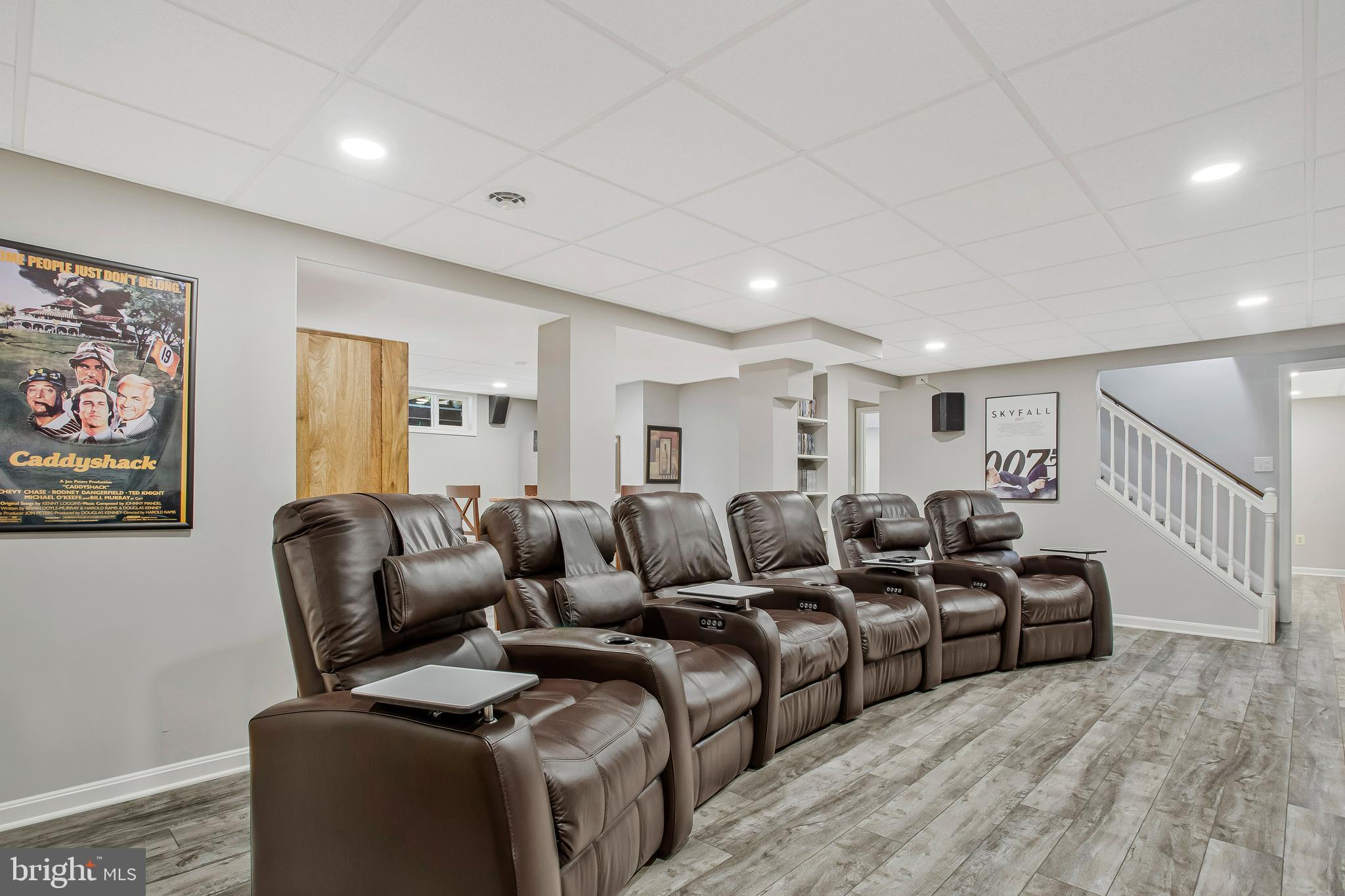 VALLEY LEE - Residential