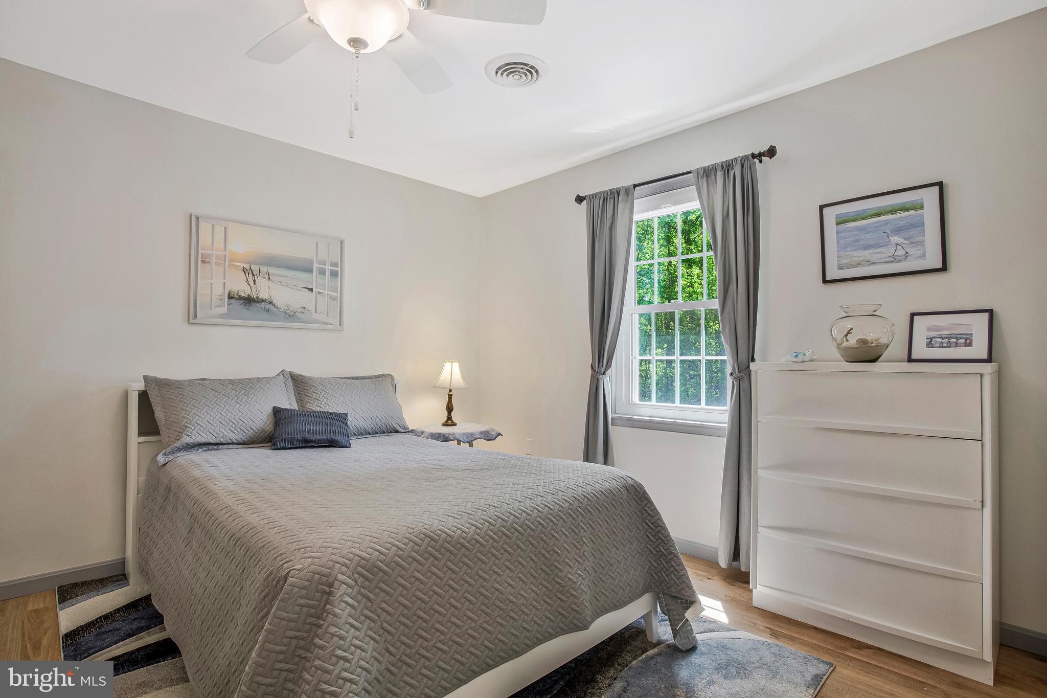 VALLEY LEE - Residential