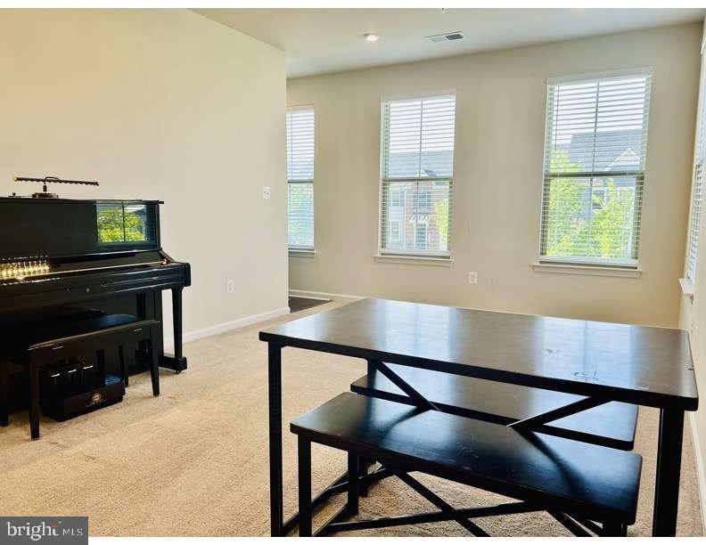 CABIN BRANCH - Residential