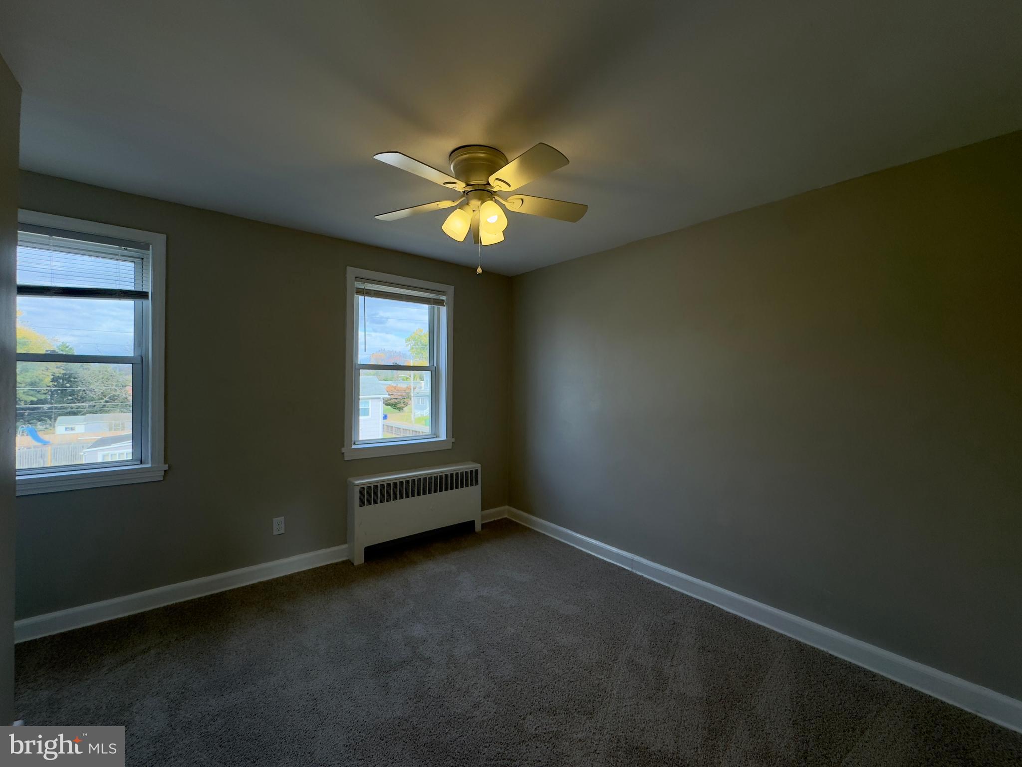 VIOLETVILLE - Residential Lease