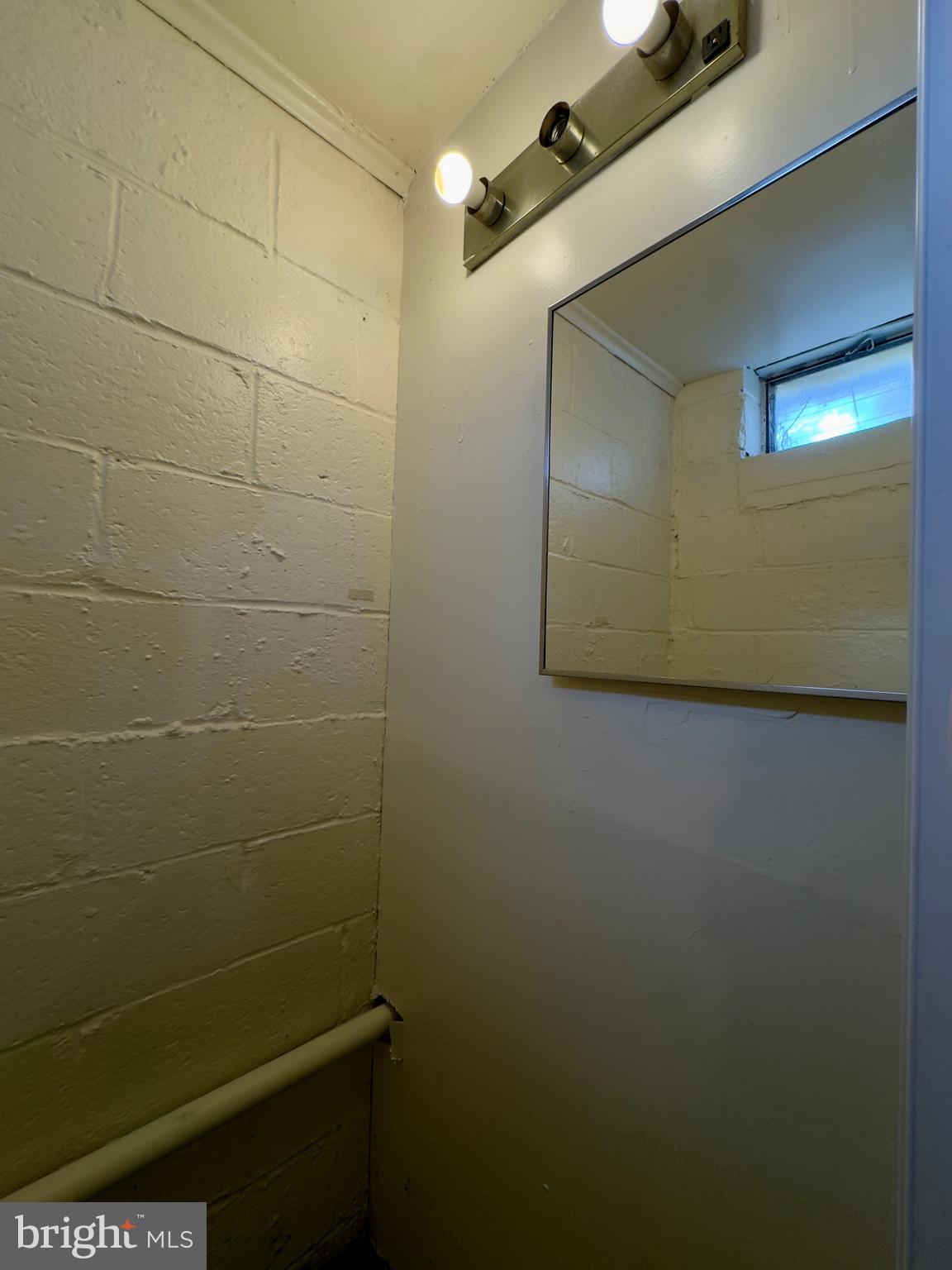 VIOLETVILLE - Residential Lease