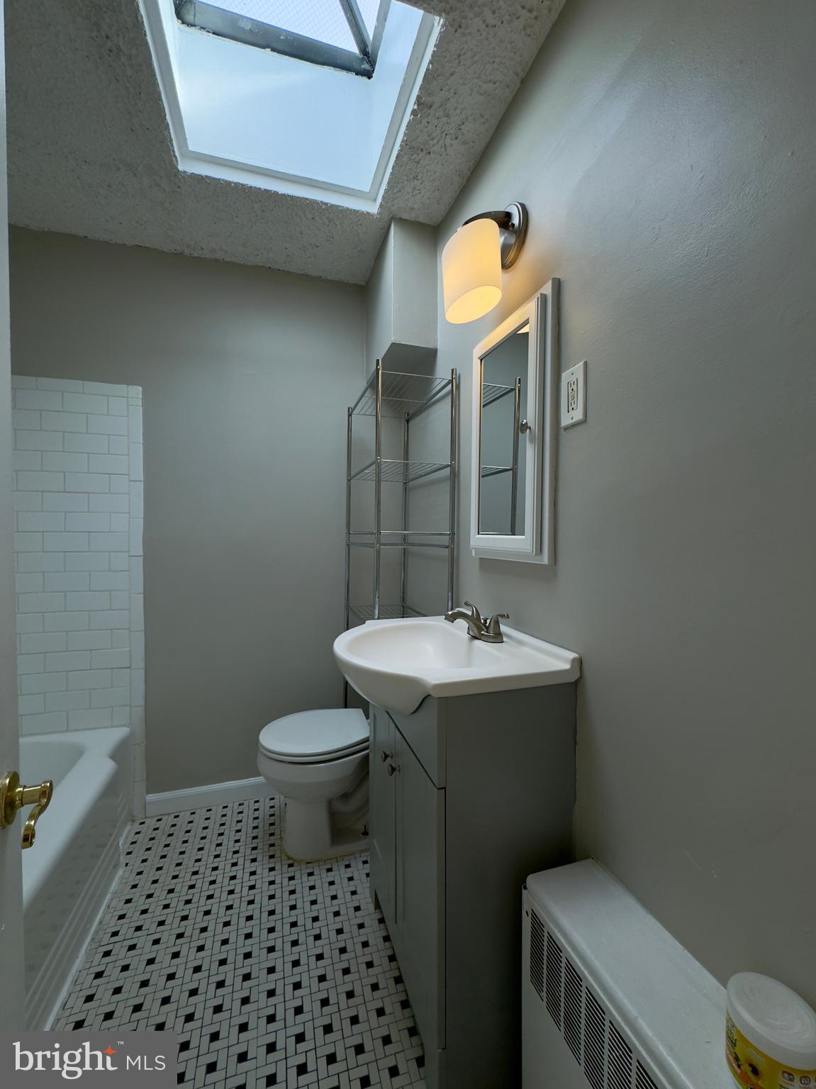 VIOLETVILLE - Residential Lease