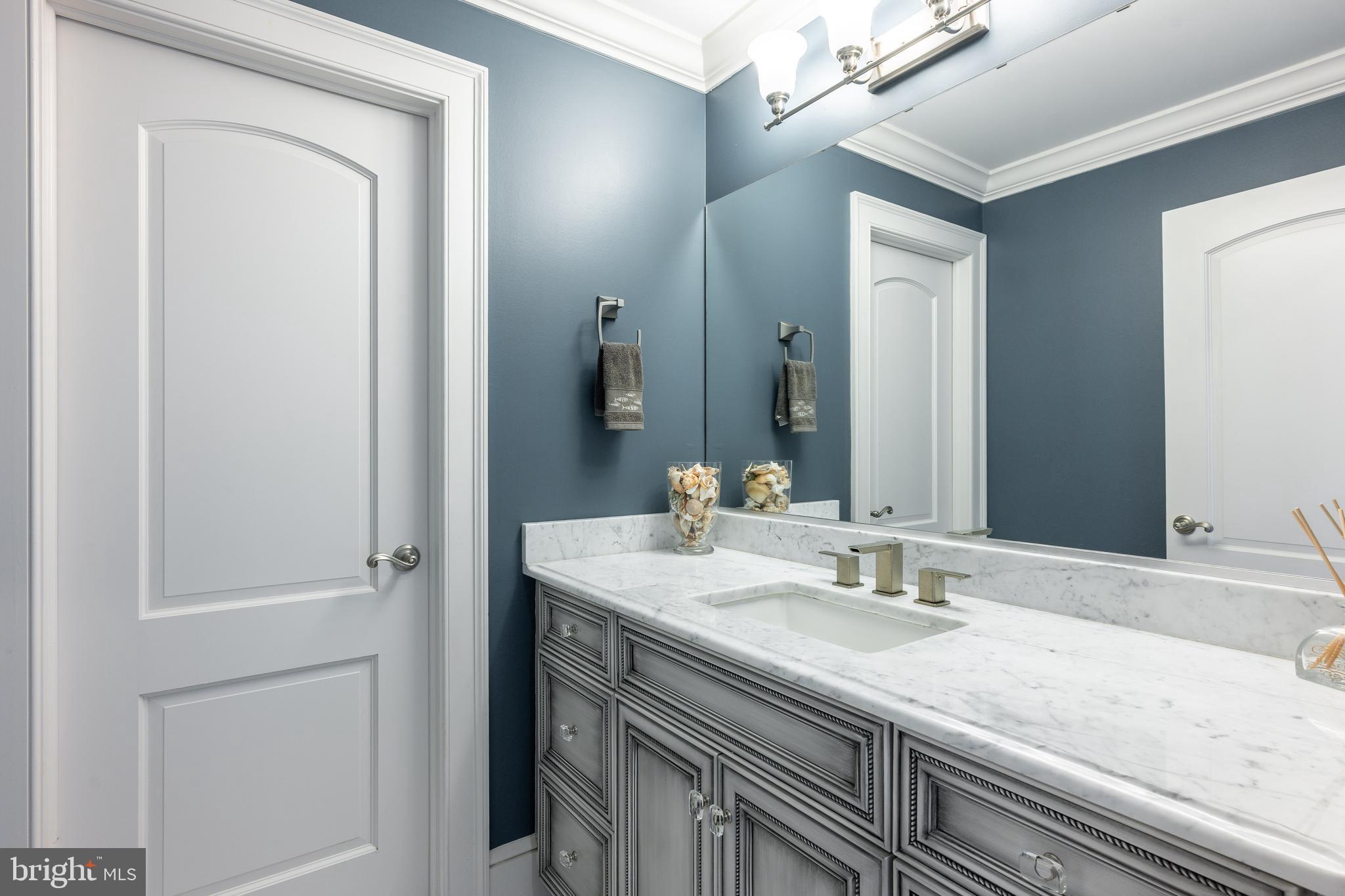 CHESAPEAKE OVERLOOK - Residential