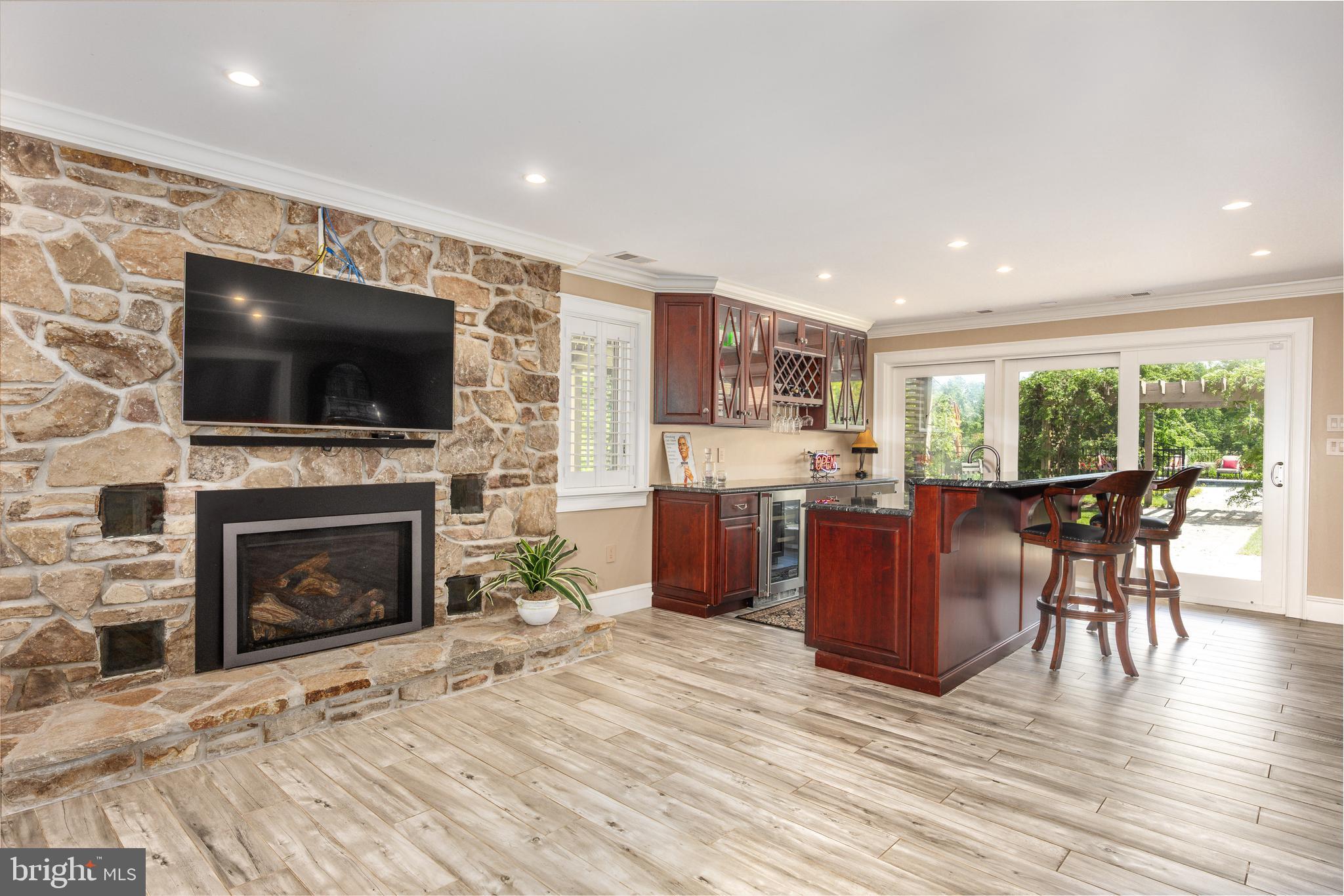 CHESAPEAKE OVERLOOK - Residential