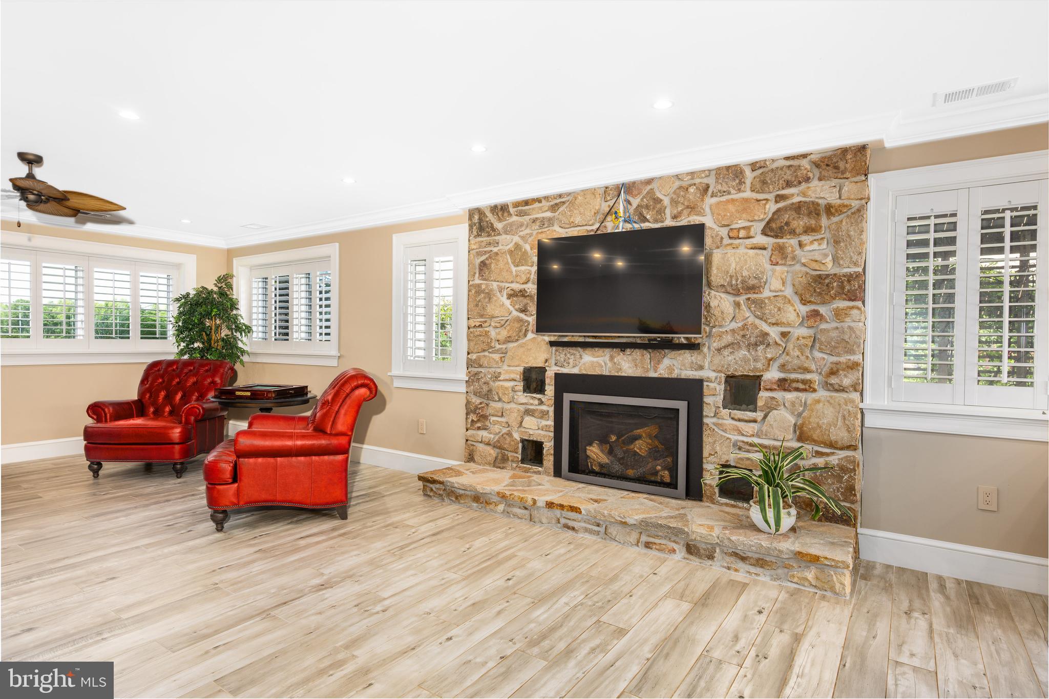 CHESAPEAKE OVERLOOK - Residential