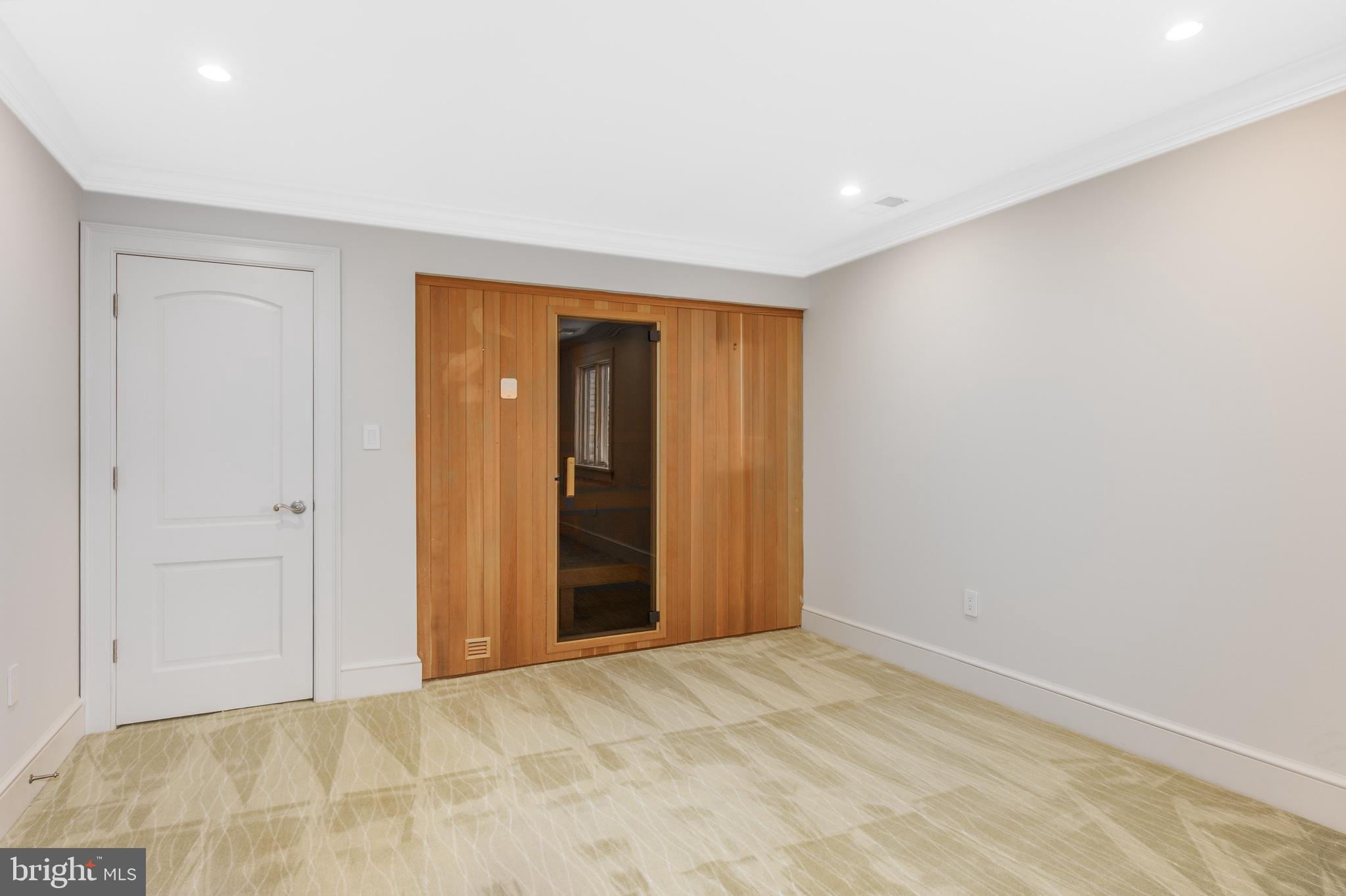 CHESAPEAKE OVERLOOK - Residential