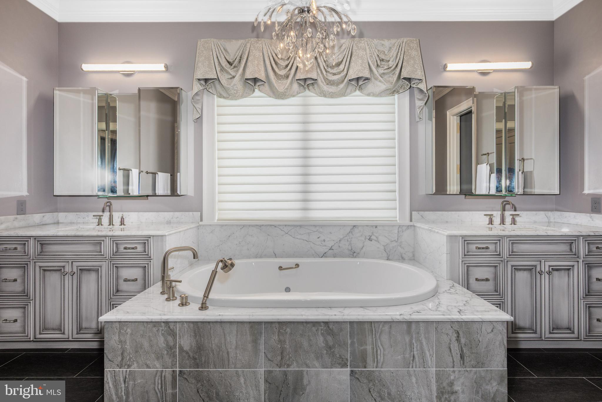 CHESAPEAKE OVERLOOK - Residential