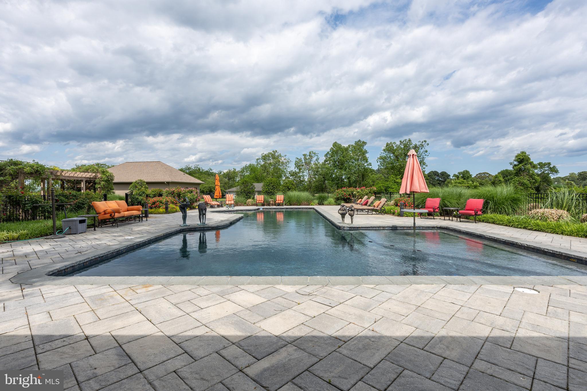 CHESAPEAKE OVERLOOK - Residential