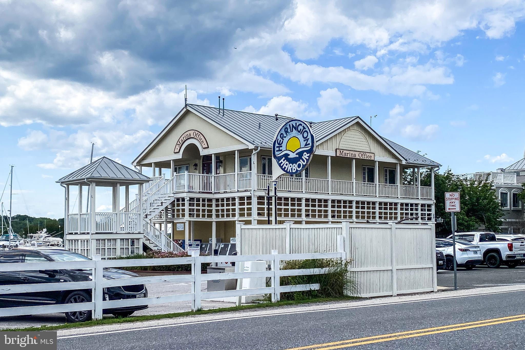 CHESAPEAKE OVERLOOK - Residential