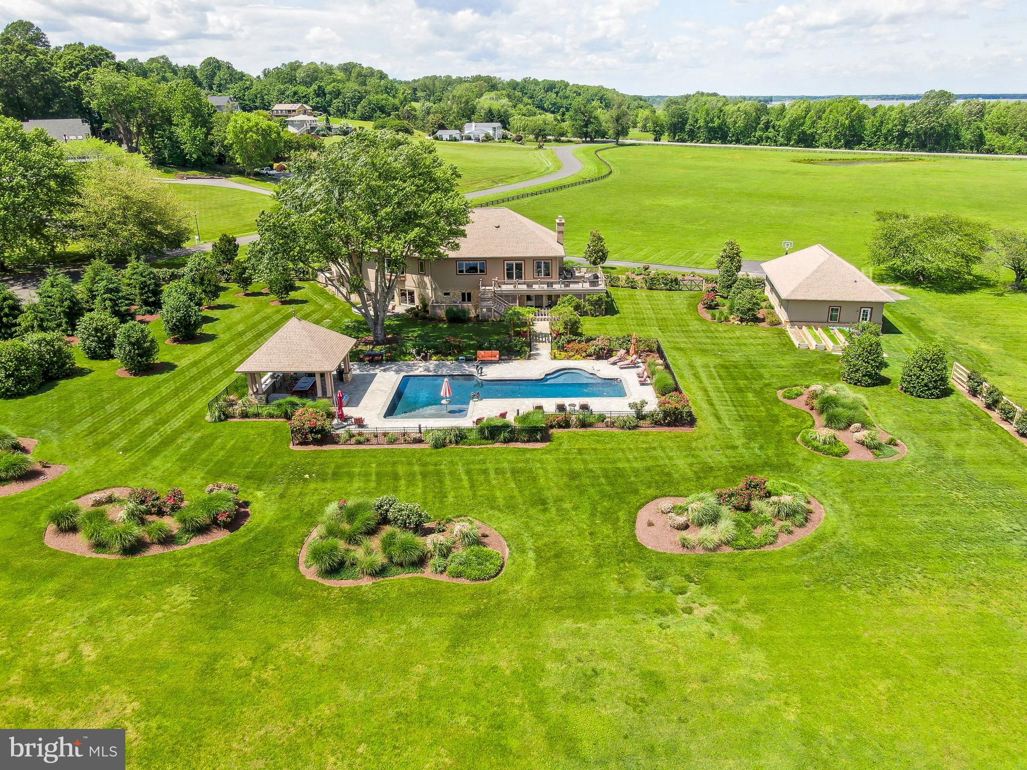 CHESAPEAKE OVERLOOK - Residential