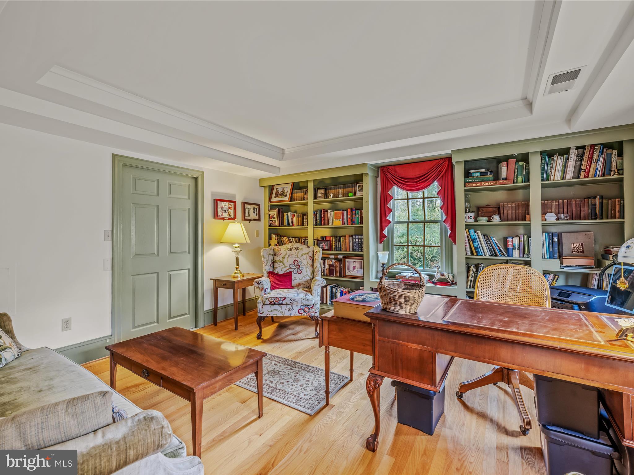 GOLDEN MEADOWS - Residential