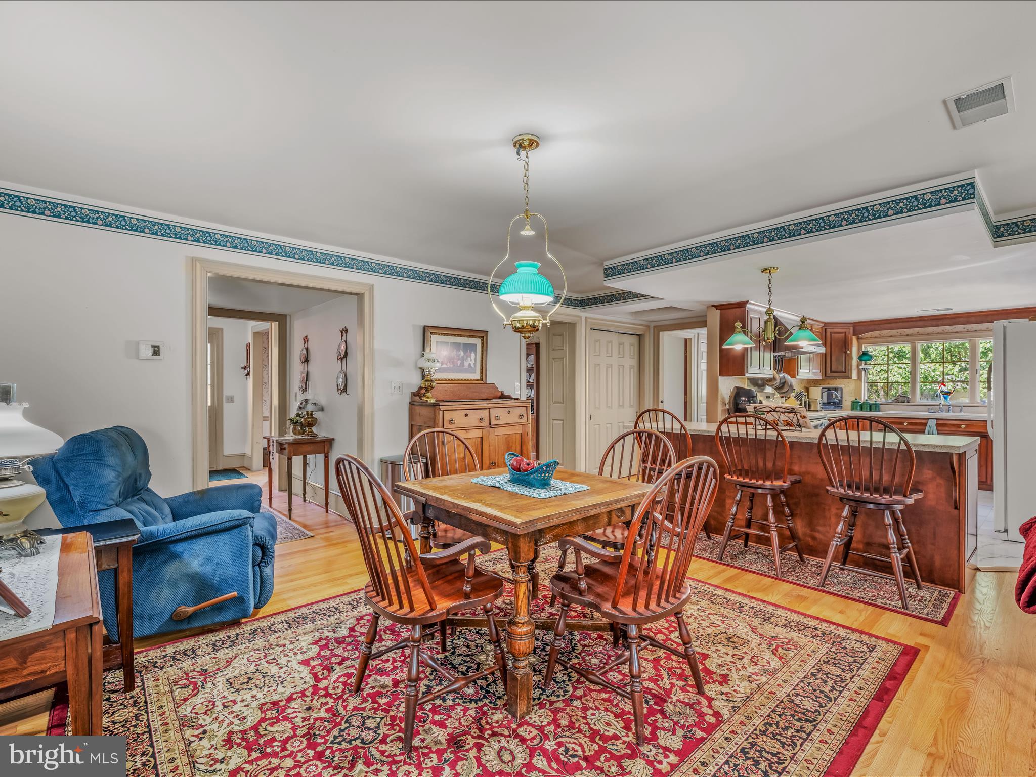 GOLDEN MEADOWS - Residential