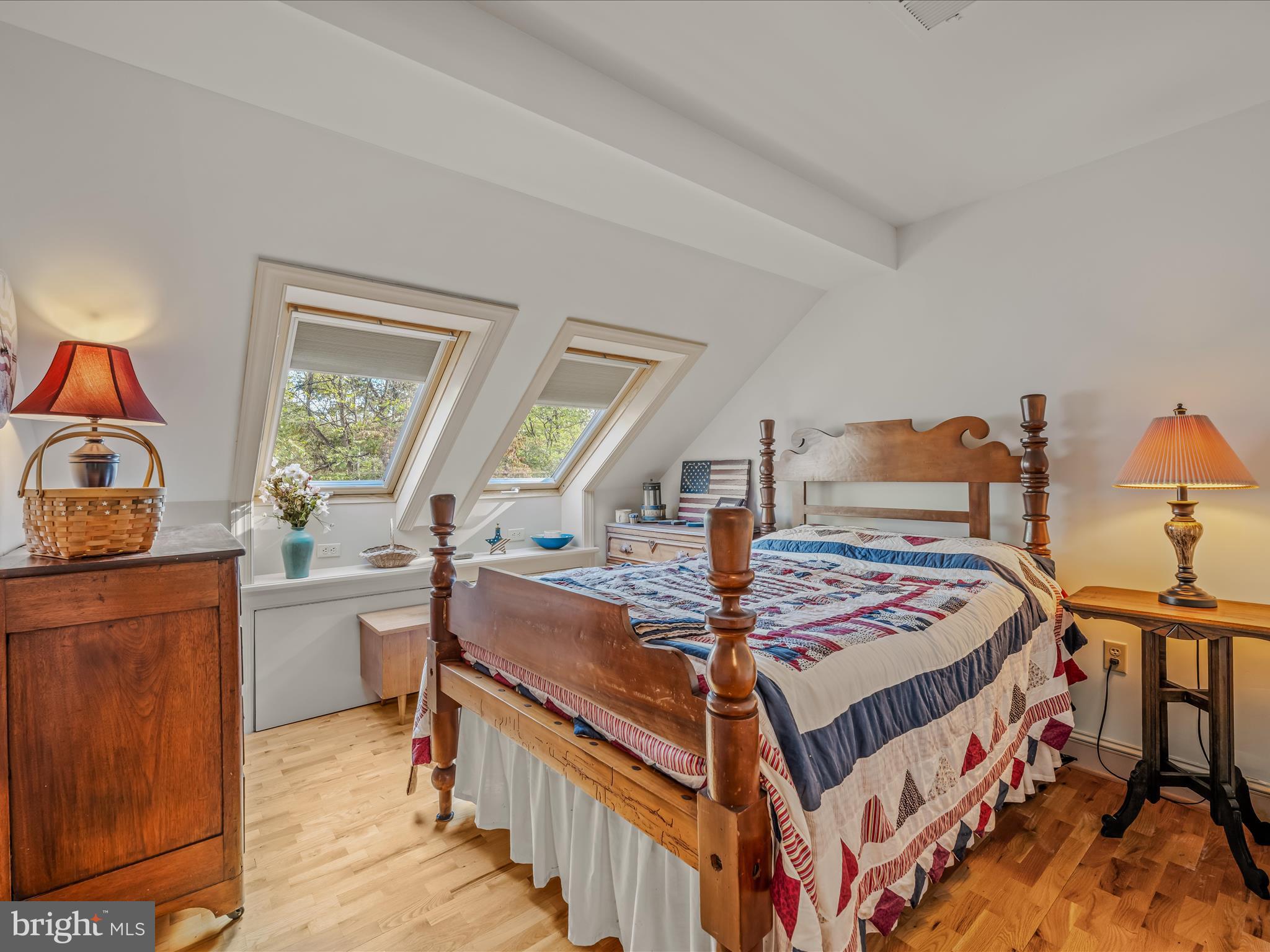 GOLDEN MEADOWS - Residential